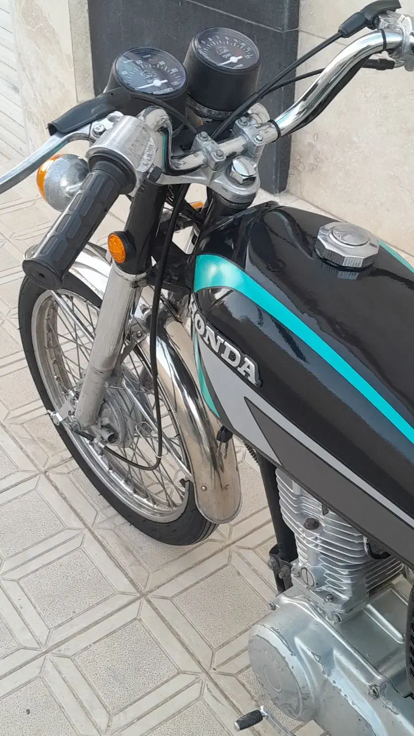 موتور هندا|موتورسیکلت|قائن, |دیوار