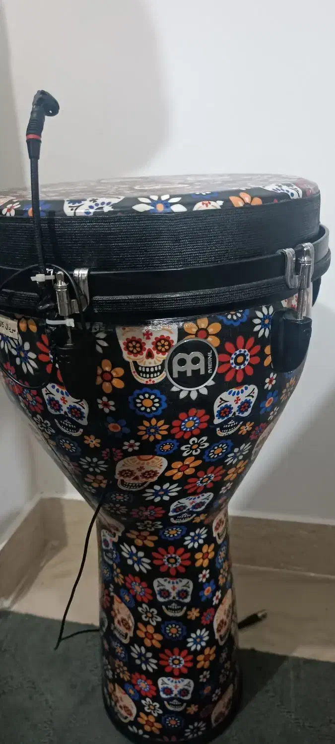 جیمبه مینل|درام و پرکاشن|سیاهکل, |دیوار