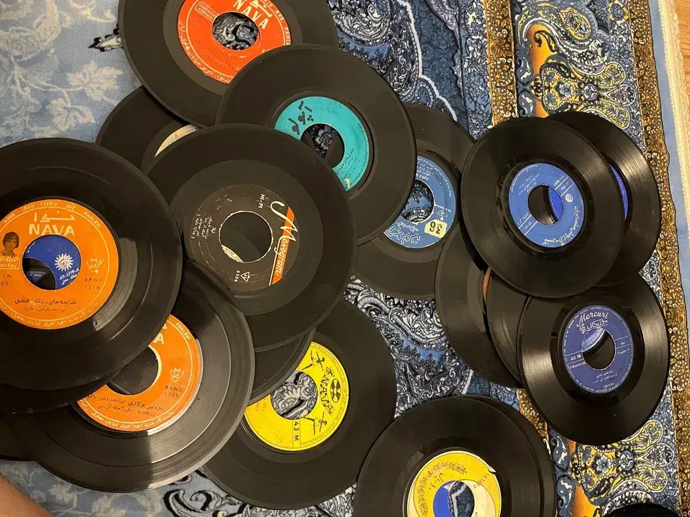 صفحه گرام انتیک|کلکسیون اشیاء عتیقه|تهران, مسعودیه|دیوار