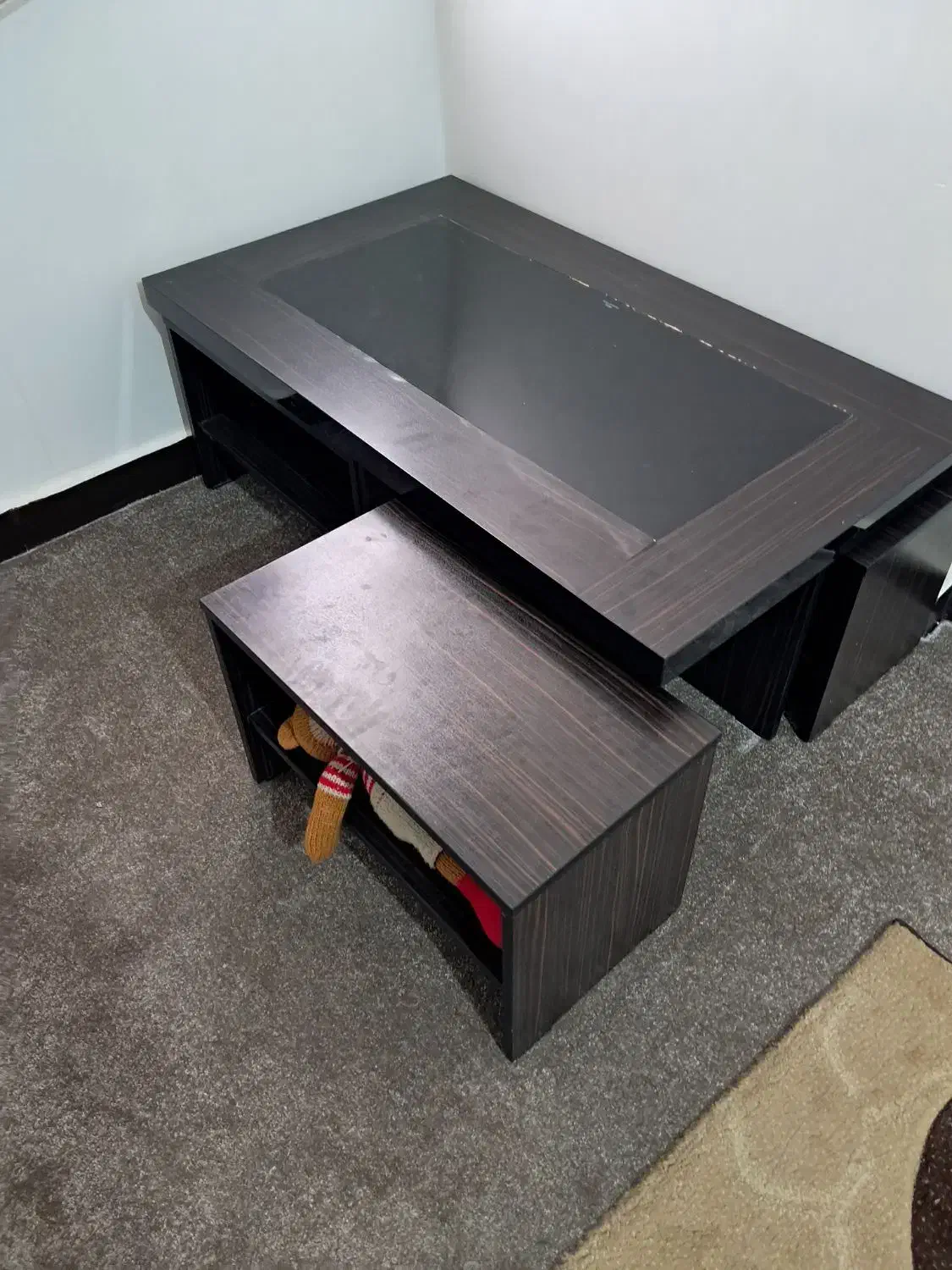 میز وسط چوبی به همراه چها گل میز|مبلمان خانگی و میز عسلی|شوشتر, |دیوار