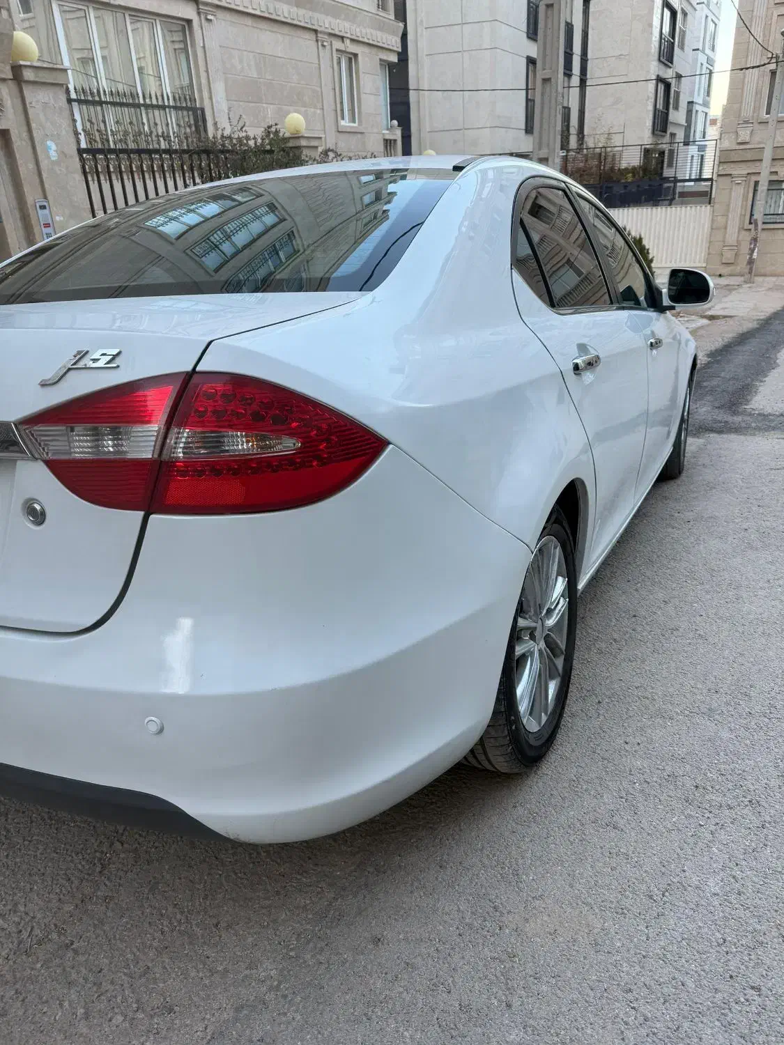 جک j5 اتوماتیک|خودرو سواری و وانت|شیراز, شهرک بهشتی|دیوار