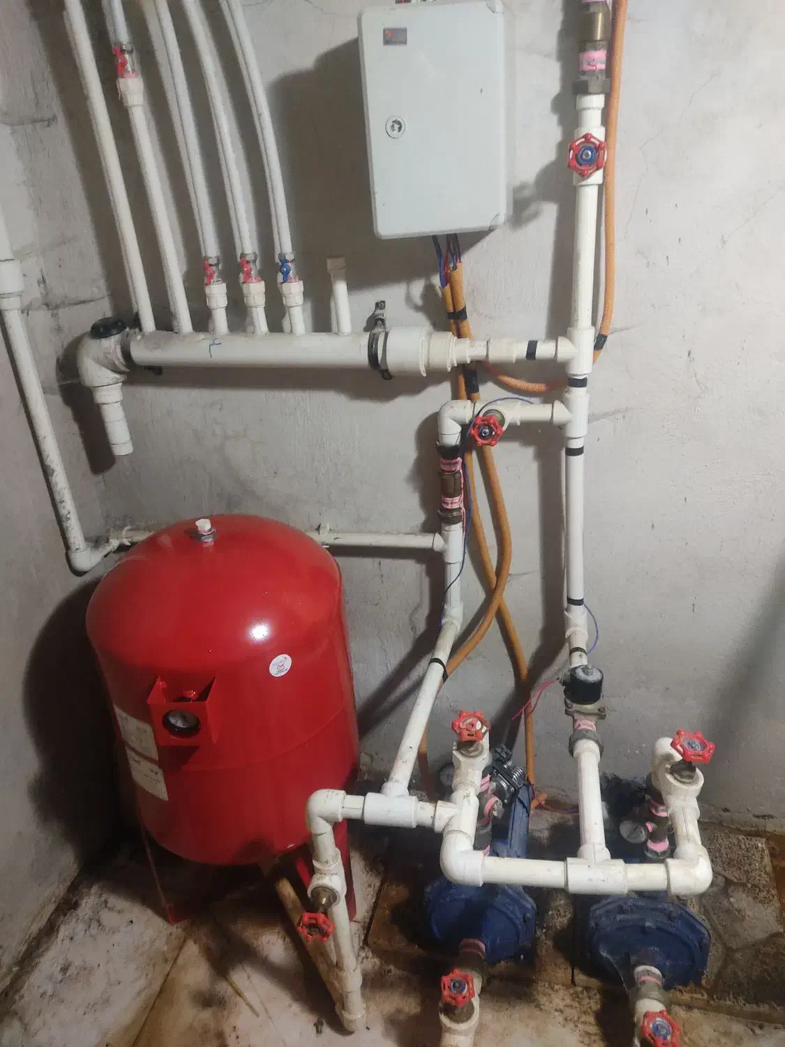 تعمیرونصب وراه اندازی سیستم موتورخانه سردوگرم|خدمات پیشه و مهارت|اراک, |دیوار