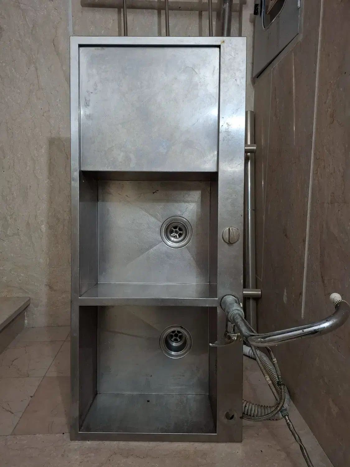 سینک خارجی کارکرده|مصالح و تجهیزات ساختمان|بندرعباس, |دیوار