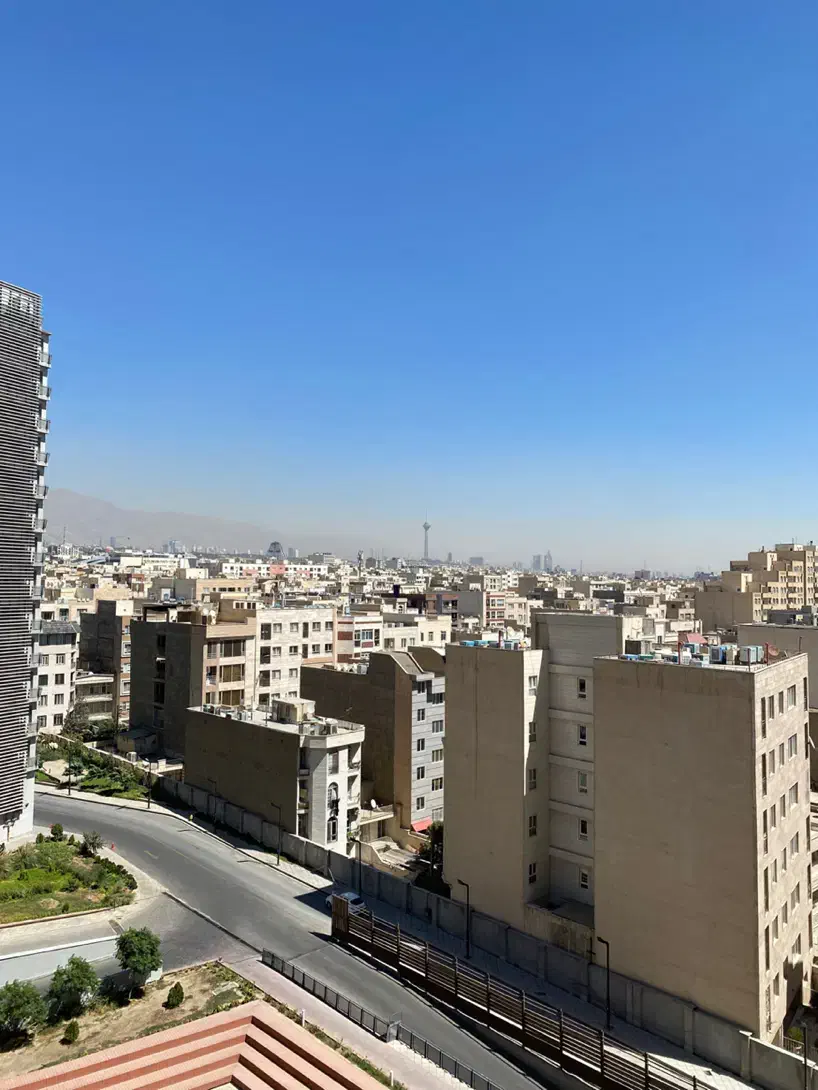 ۱۳۰ متر ۲ خواب قرارداد ۱۸ ماهه افق اکباتان