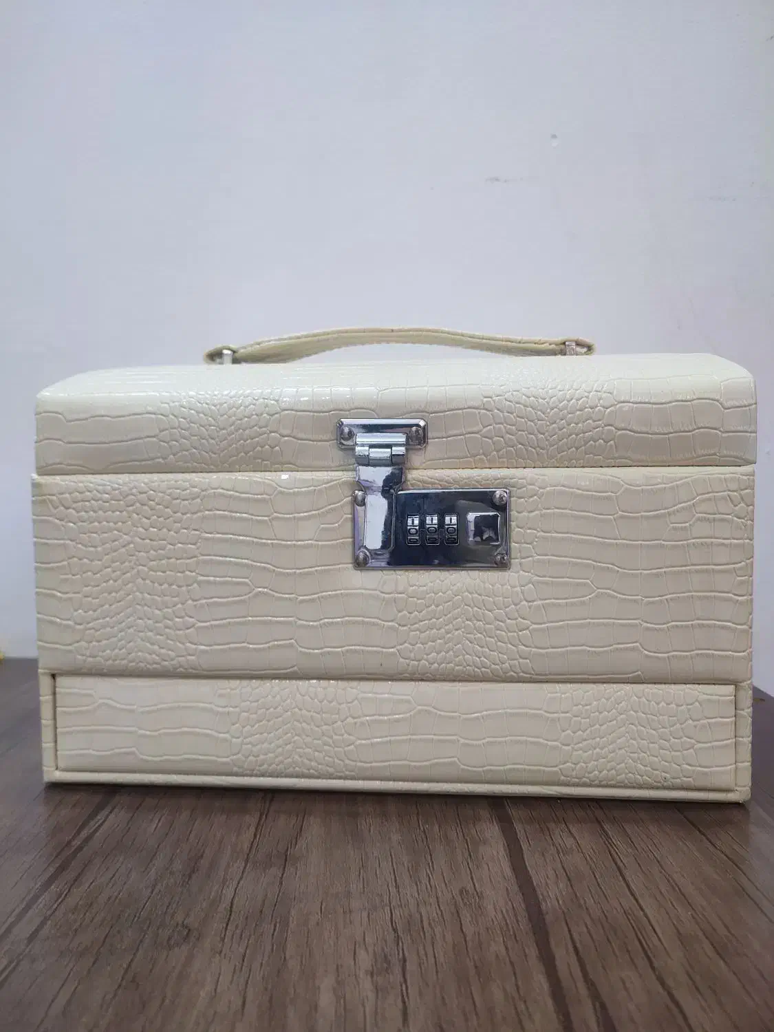 صندوقچه|صنایع دستی و سایر لوازم تزئینی|قائم‌شهر, |دیوار