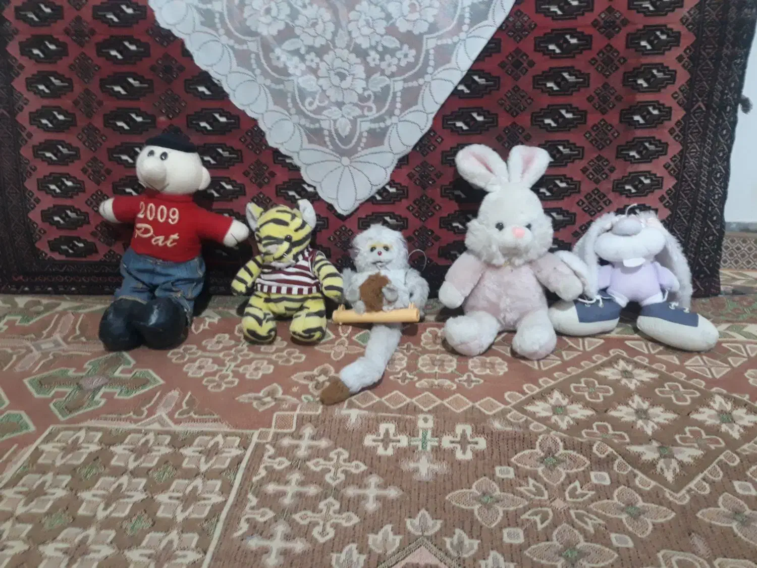 عروسک|اسباببازی بچه|گنبد کاووس, |دیوار