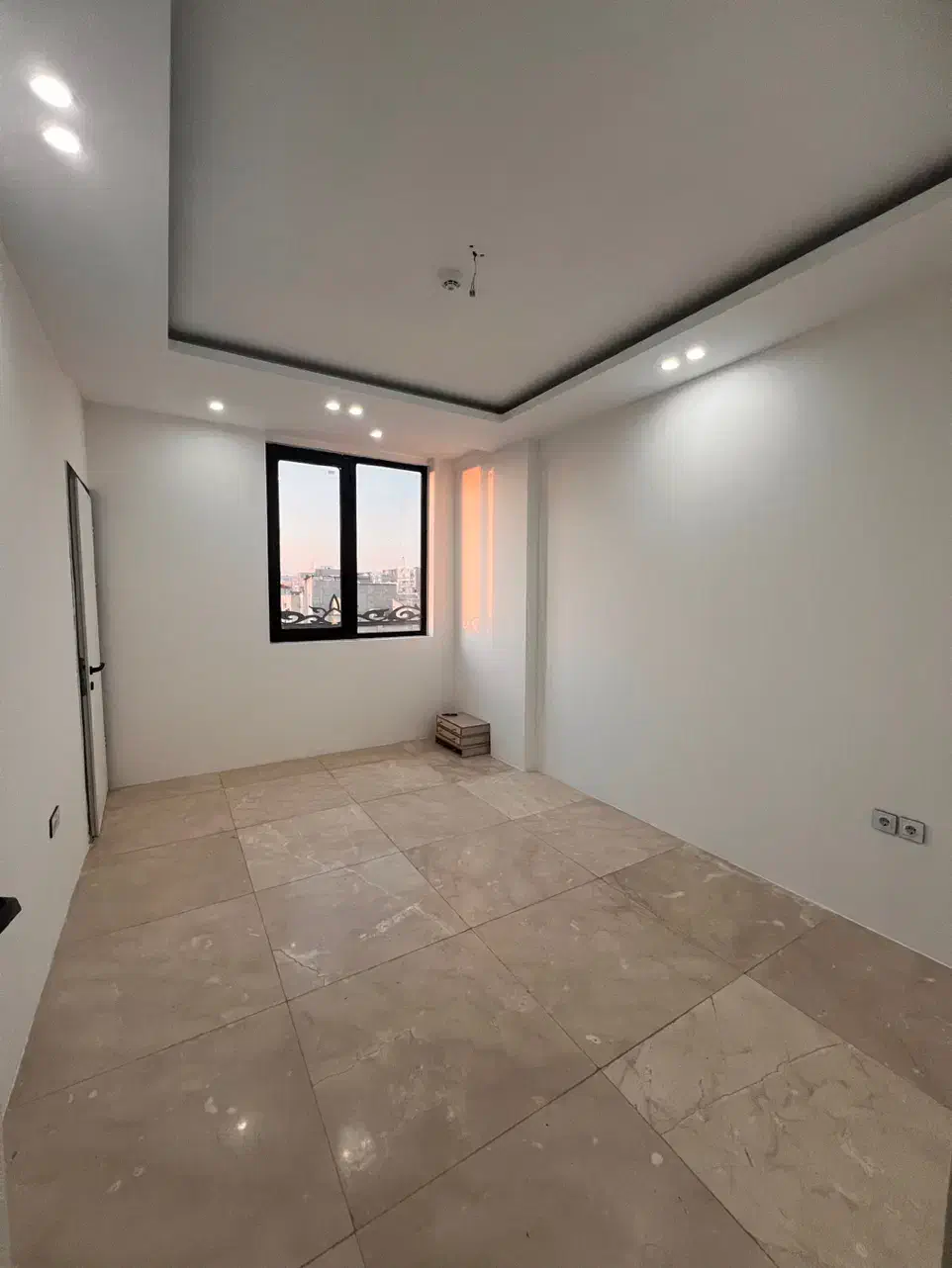 واحد اداری  ۱۰۰ متری مدرس|اجارهٔ دفتر کار، اتاق اداری، مطب|هشتگرد, مدرس|دیوار