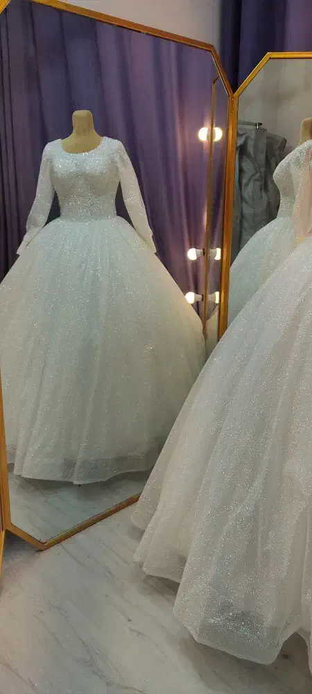 لباس شب|لباس|شیراز, دکتر حسابی|دیوار