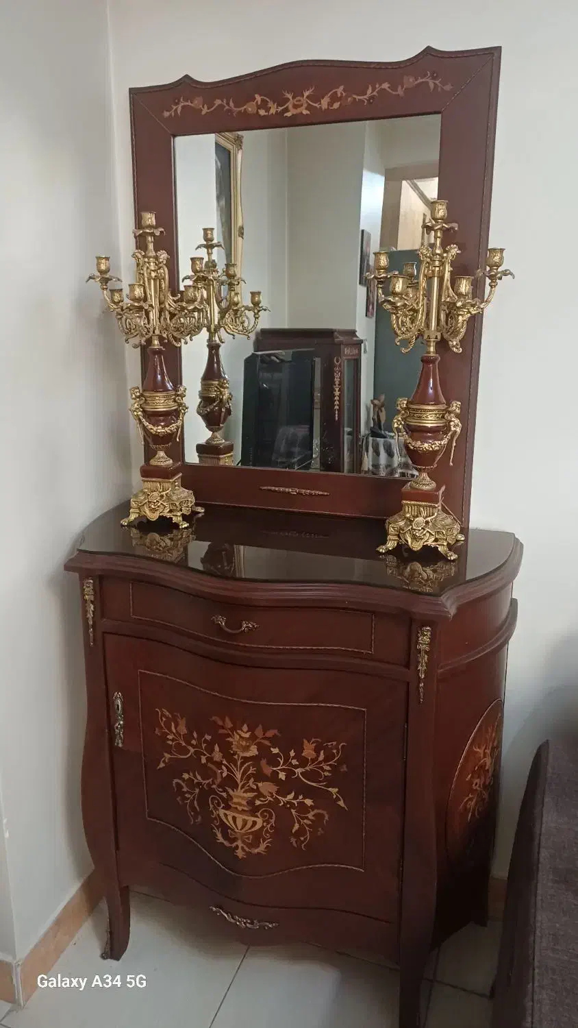 کنسول و آینه شمعدان|بوفه، ویترین، کنسول|فردیس, شهرک ۱۱۰|دیوار