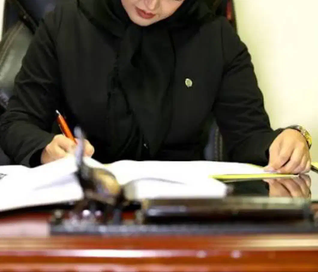 وکیل پایه یک دادگستری خانم|خدمات مالی، حسابداری، بیمه|خرم‌آباد, |دیوار