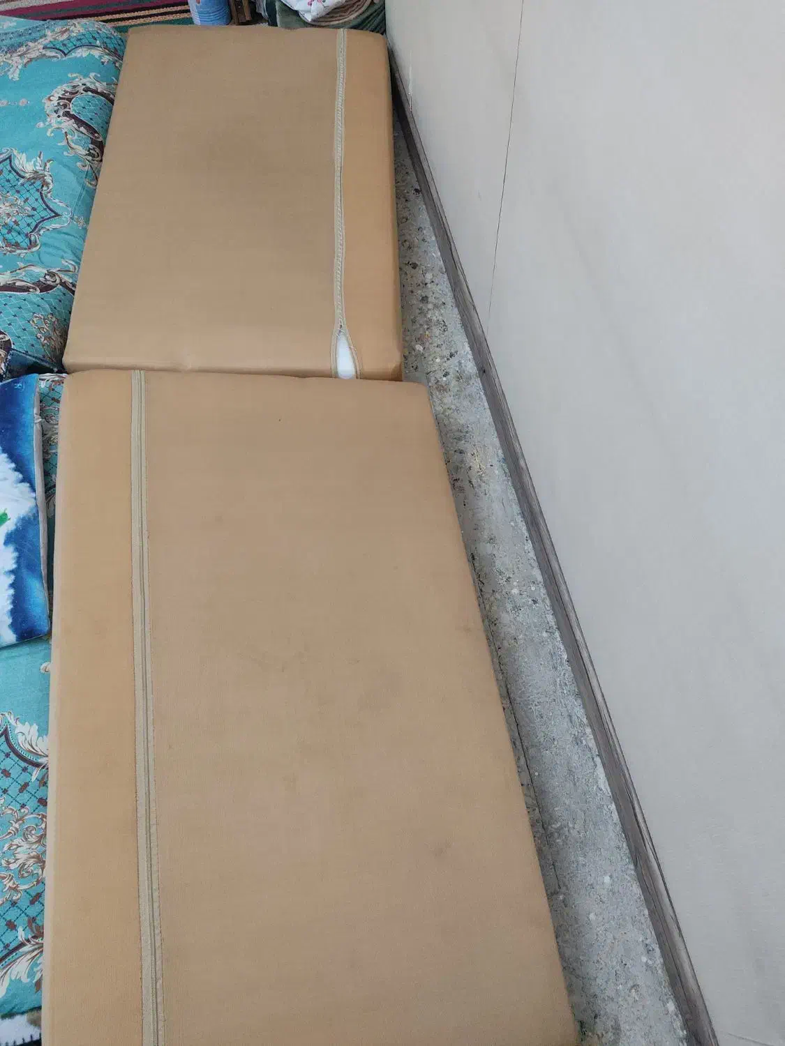 یک جفت پشتی ماشینی ۷۰۰شانه ۲۵۵۰تراکم|پشتی|تهران, شمیراننو|دیوار