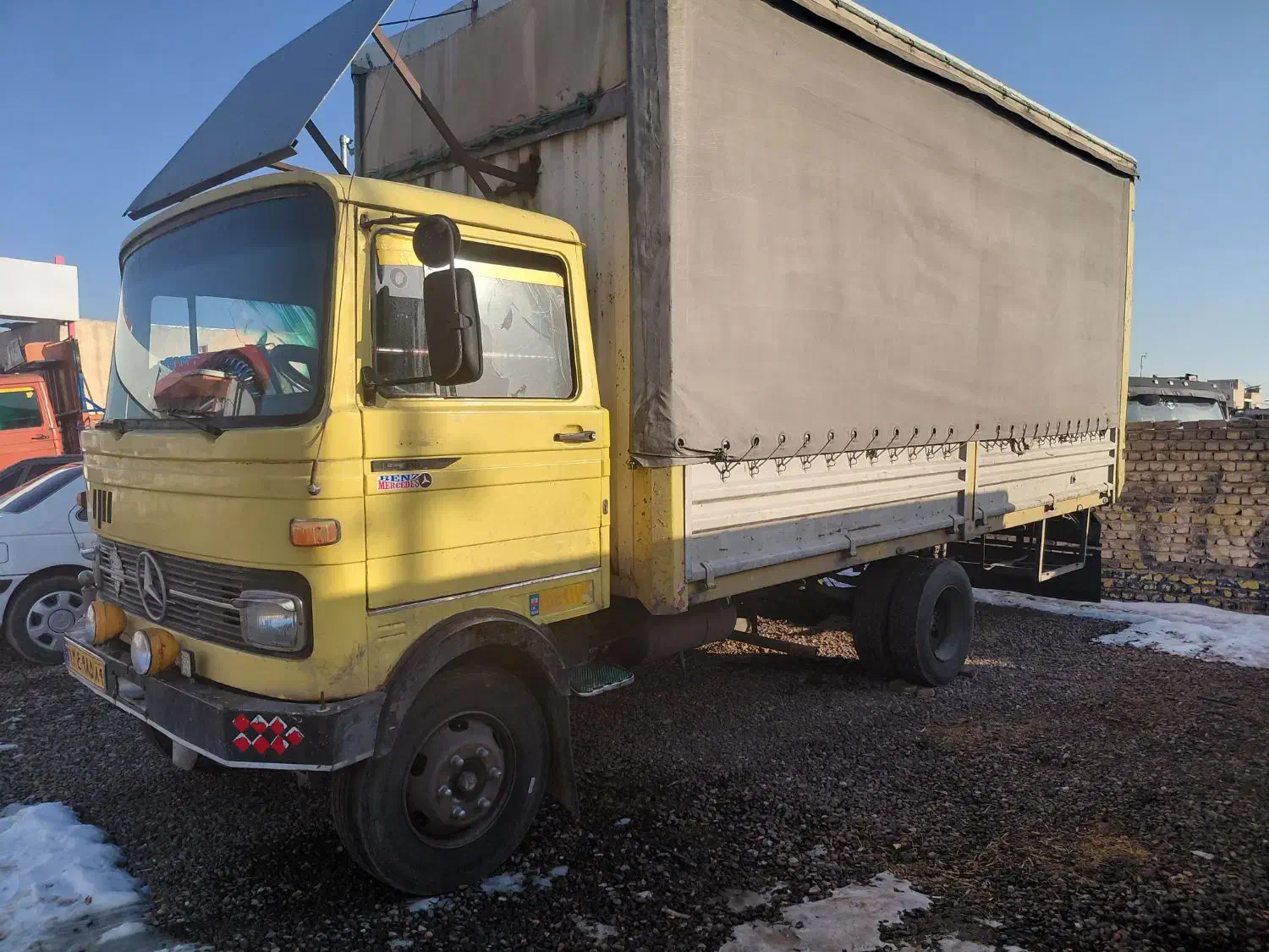 خاور ۶۰۸ مسقف چادری|خودرو سنگین|قزوین, |دیوار