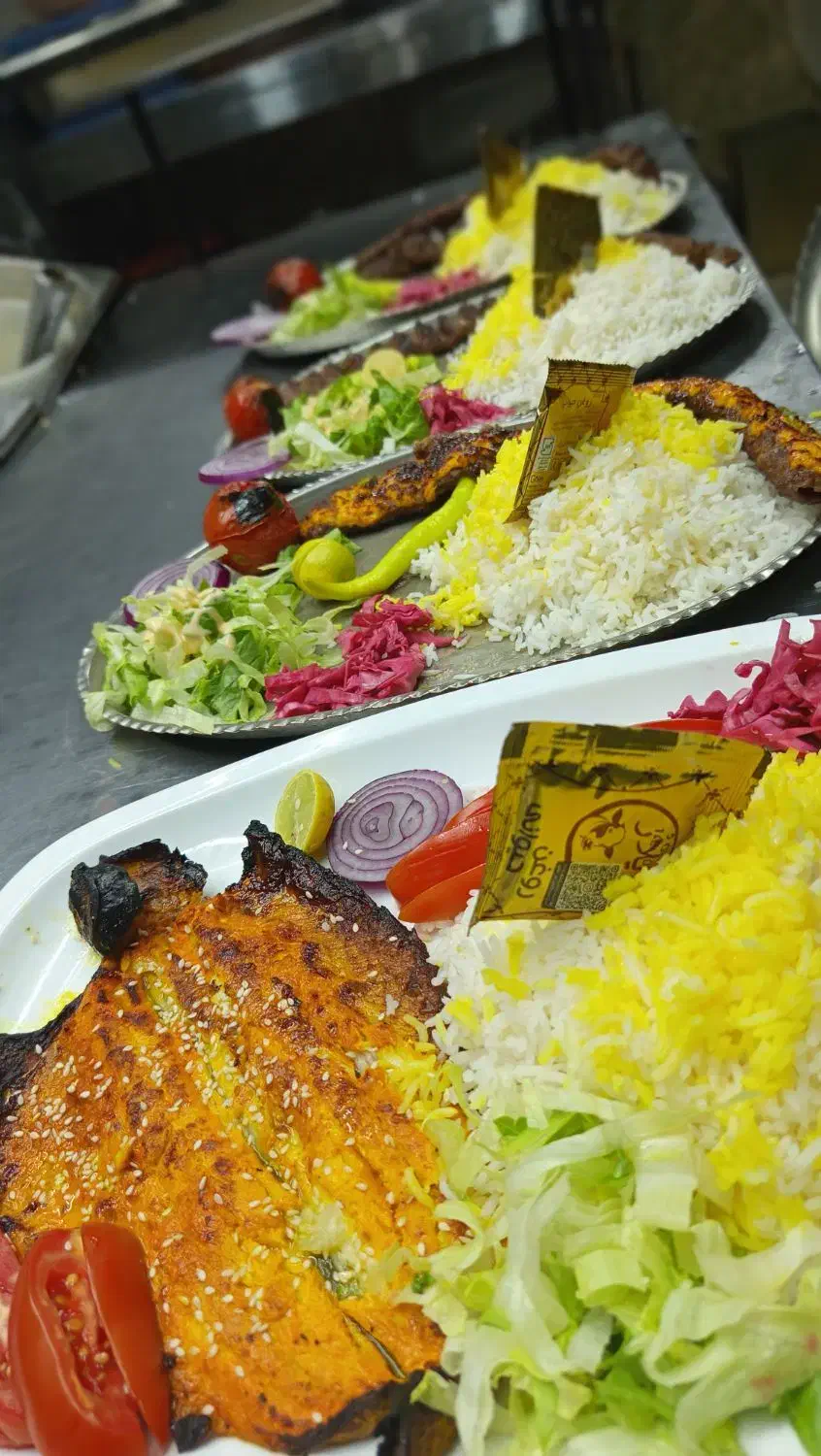 به یک همکار خانم حسابدار برای رستوران نیازمندیم|استخدام مالی، حسابداری، حقوقی|ابهر, |دیوار