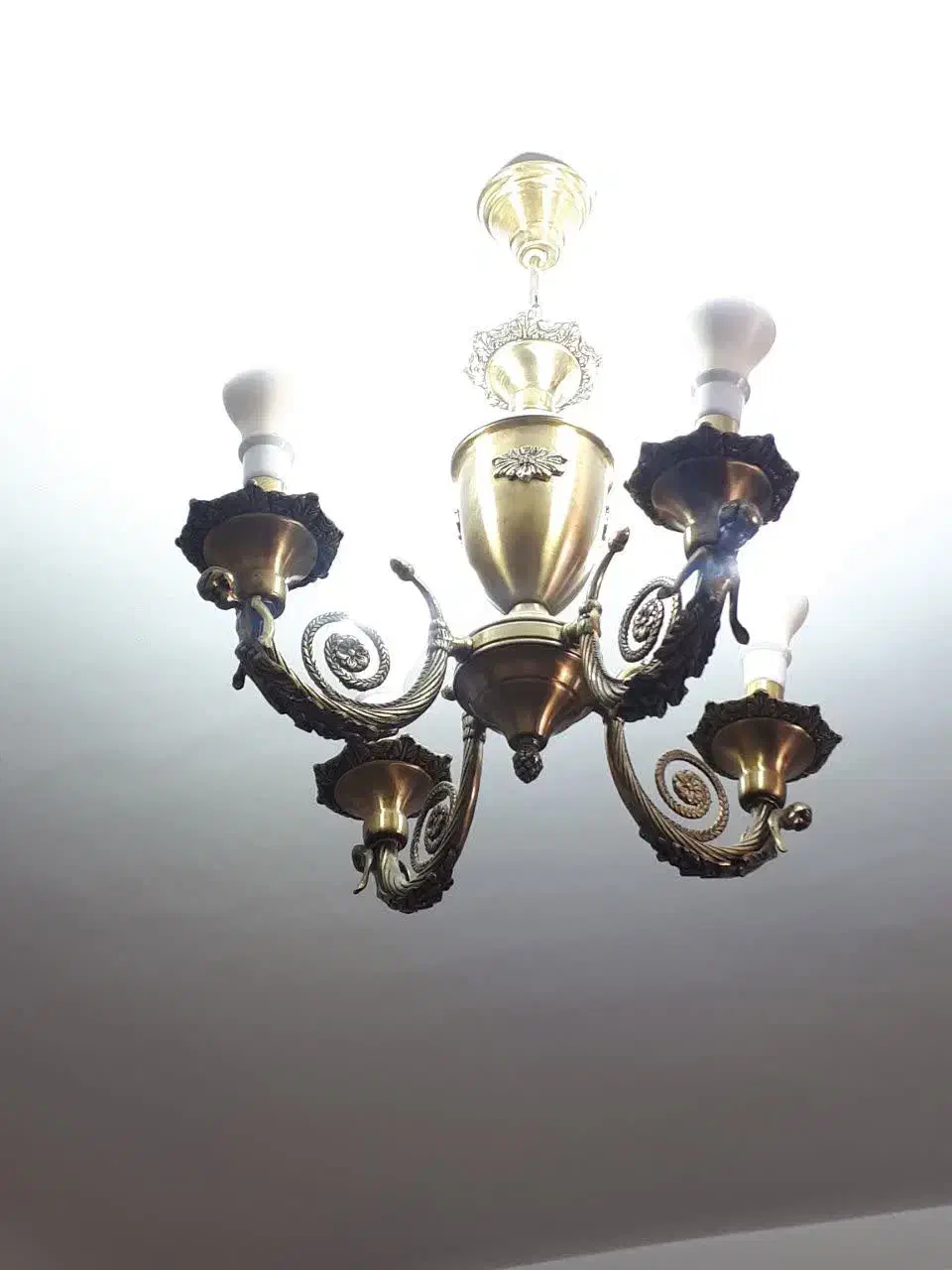 لوستر برنز اصل قدیمی|لوستر و چراغ آویز|ماهیدشت, |دیوار