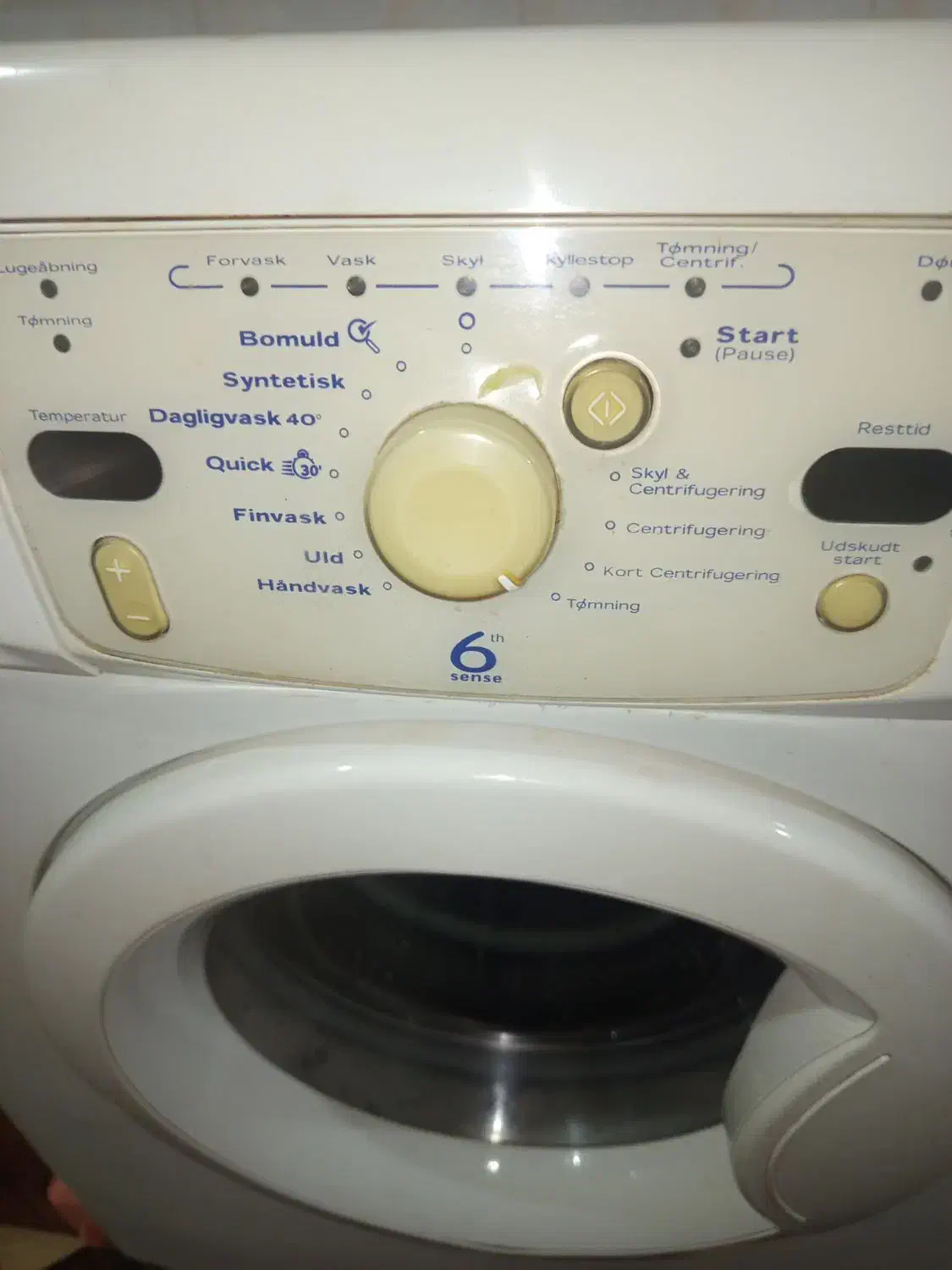 لباس شویی 6کیلویی به فروش می‌رسد قیمت ده میلیون|ماشین لباسشویی و خشک‌کن لباس|مشگین شهر, |دیوار