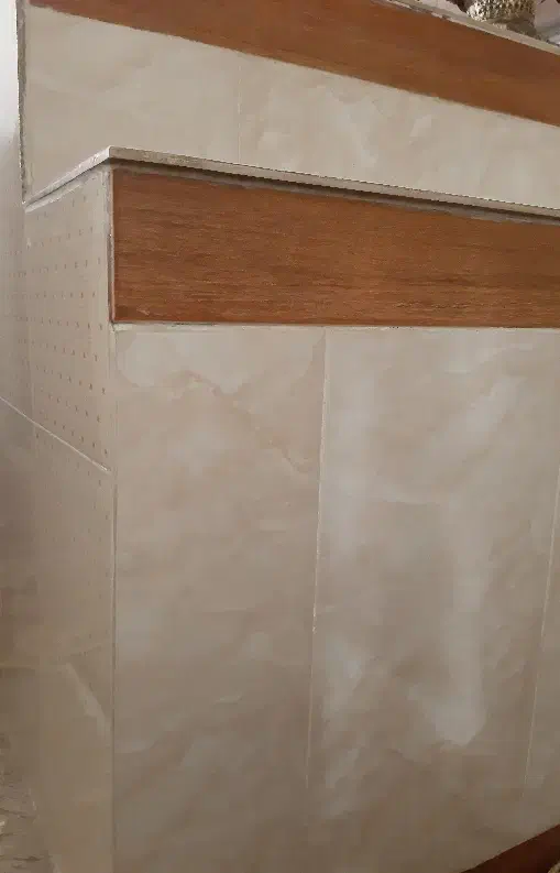 انجام امور کاشی کاری و بنایی|خدمات پیشه و مهارت|همدان, |دیوار