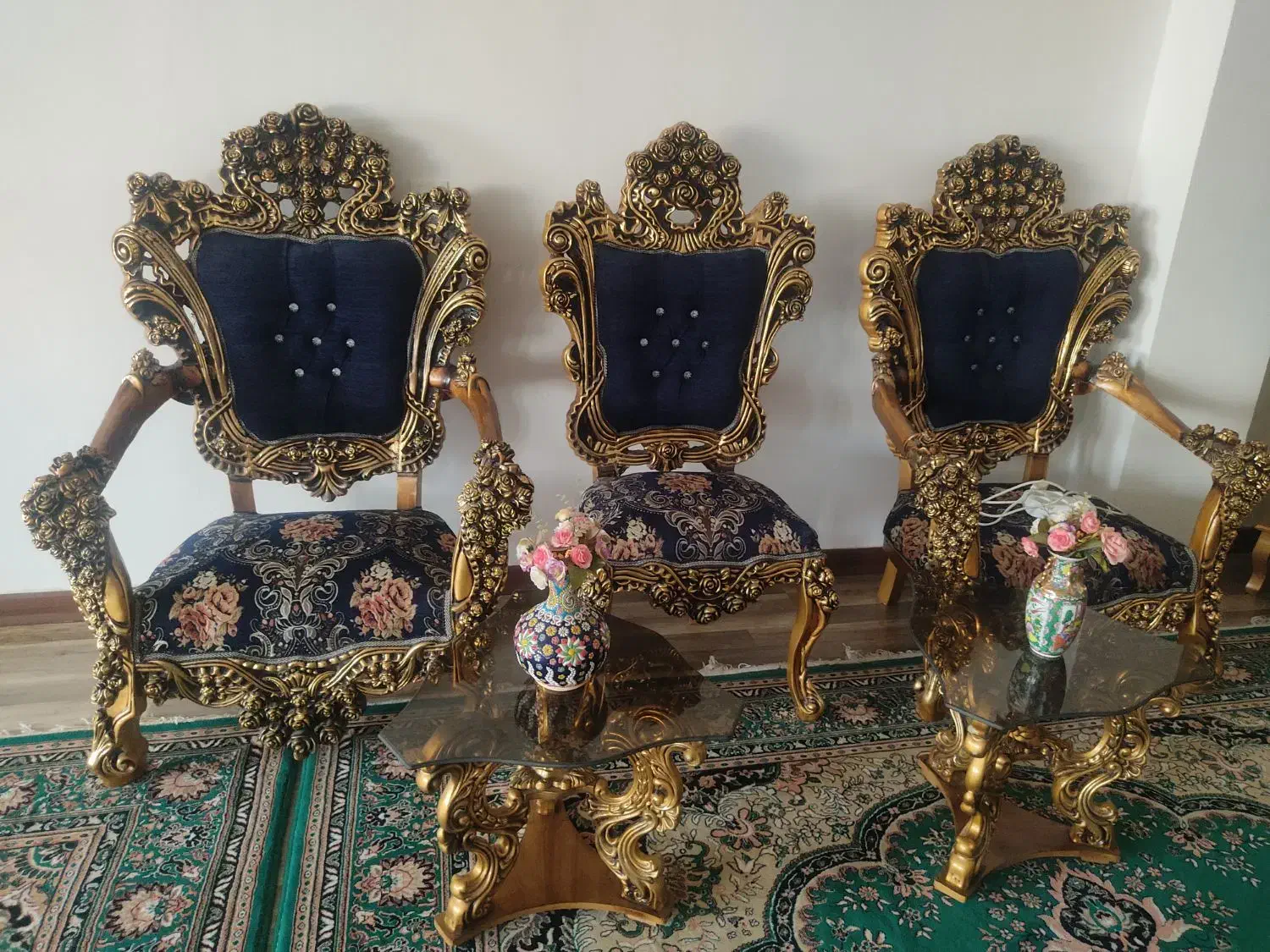 مبل ۹ نفره سلطنتی|مبلمان خانگی و میز عسلی|قشم, |دیوار