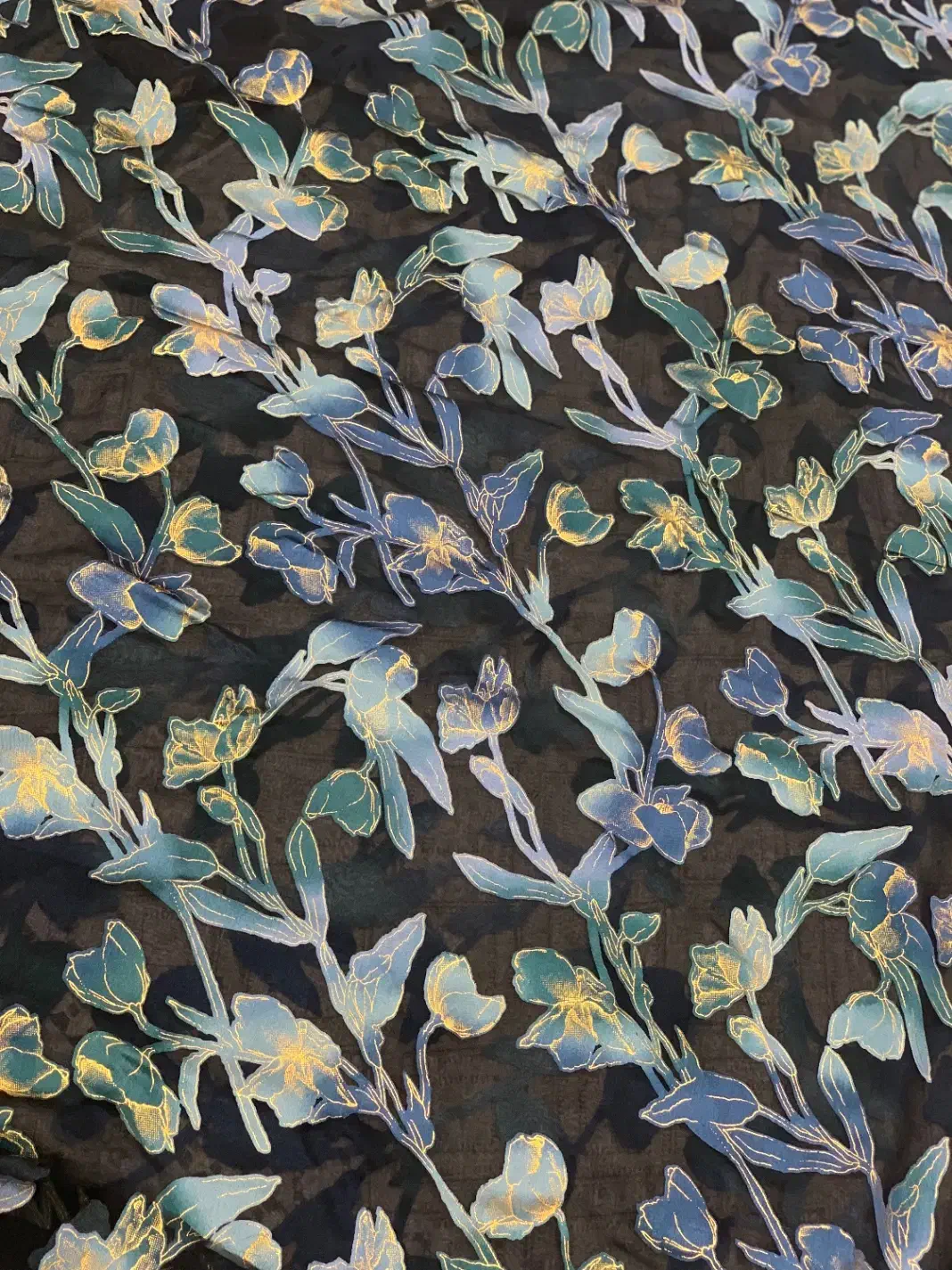 پارچه ی لباس|لباس|مریوان, |دیوار