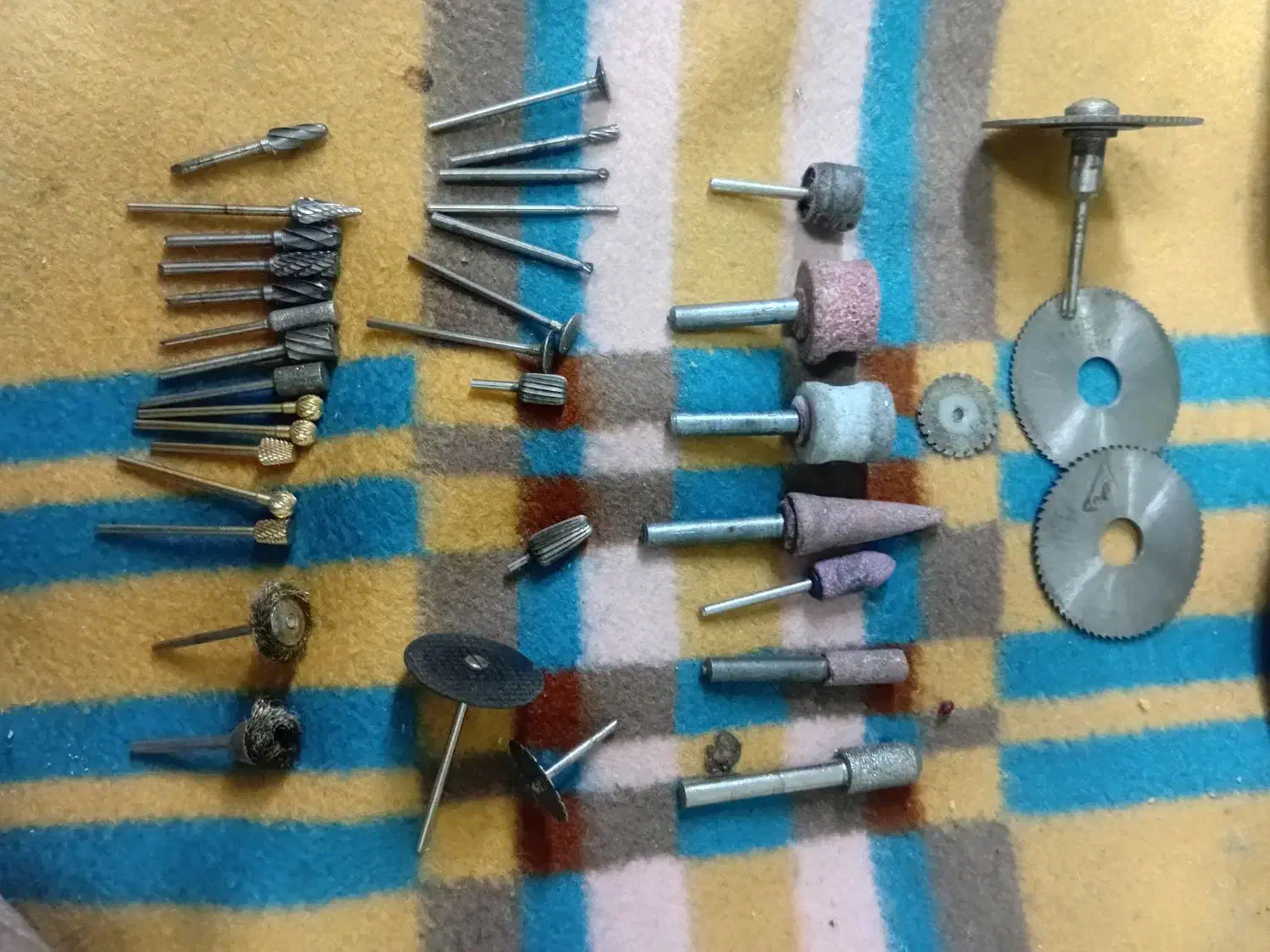 ست کامل فرز فرم چوب و فلز دسته قلاویز قلاویز|ابزارآلات|شیراز, شهرک پرواز|دیوار