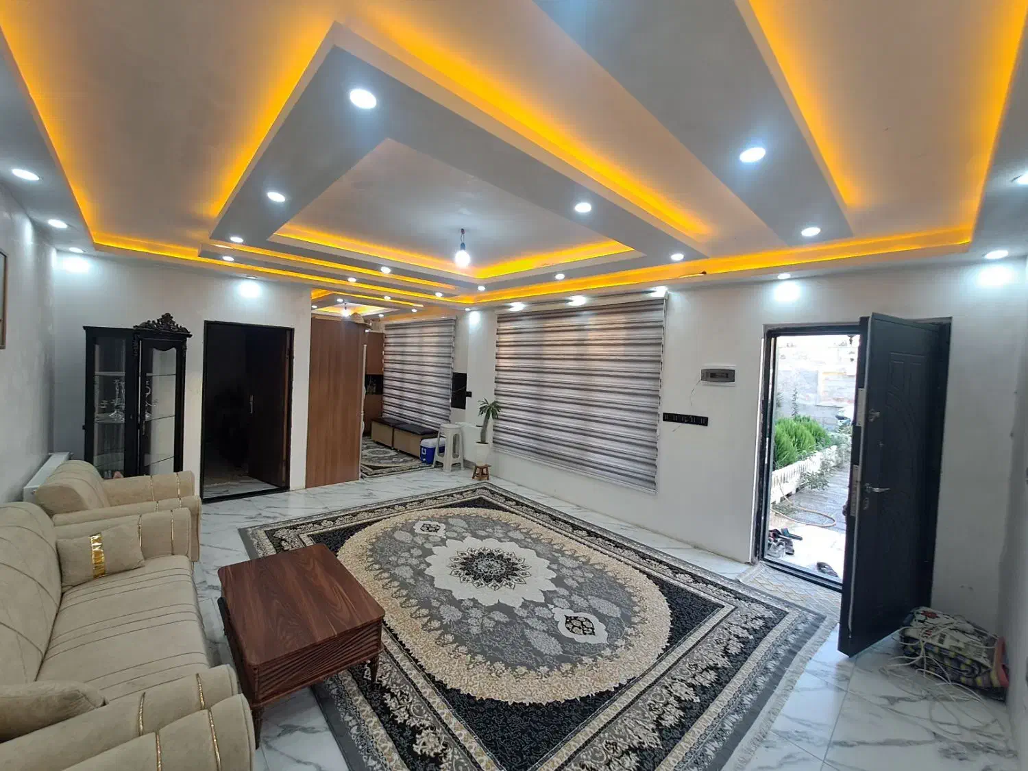 باغ ویلا ۳۵۰ متری|فروش خانه و ویلا|رباطکریم, انجم آباد|دیوار