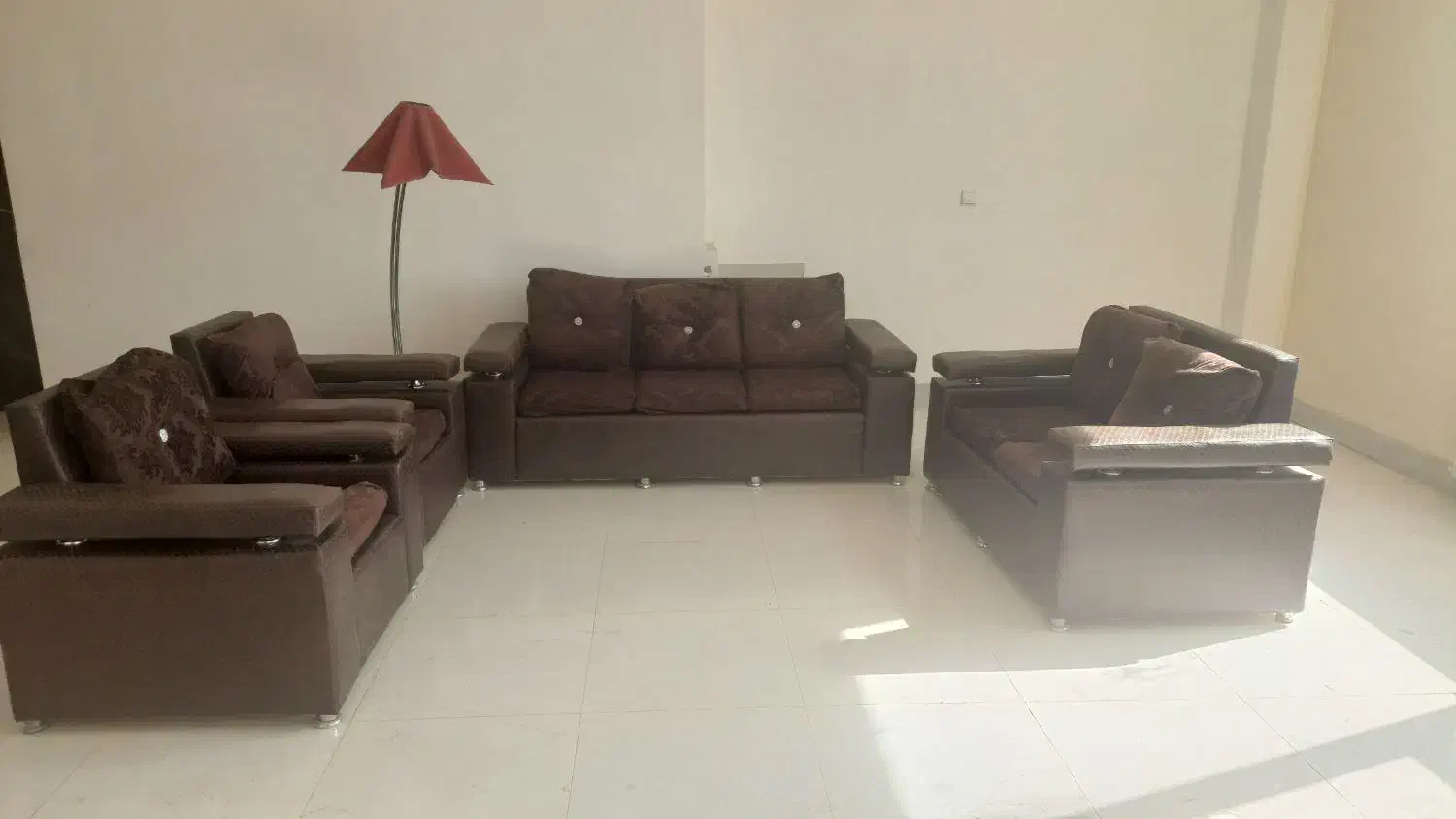 مبل راحتی ۷ نفره|مبلمان خانگی و میز عسلی|اراک, |دیوار