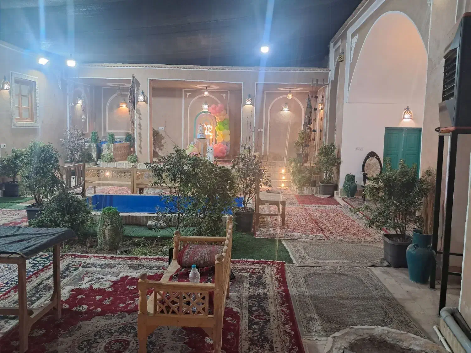 اجاره روزانه خانه سنتی دربست دنج|اجارهٔ کوتاه‌مدت ویلا و باغ|یزد, |دیوار