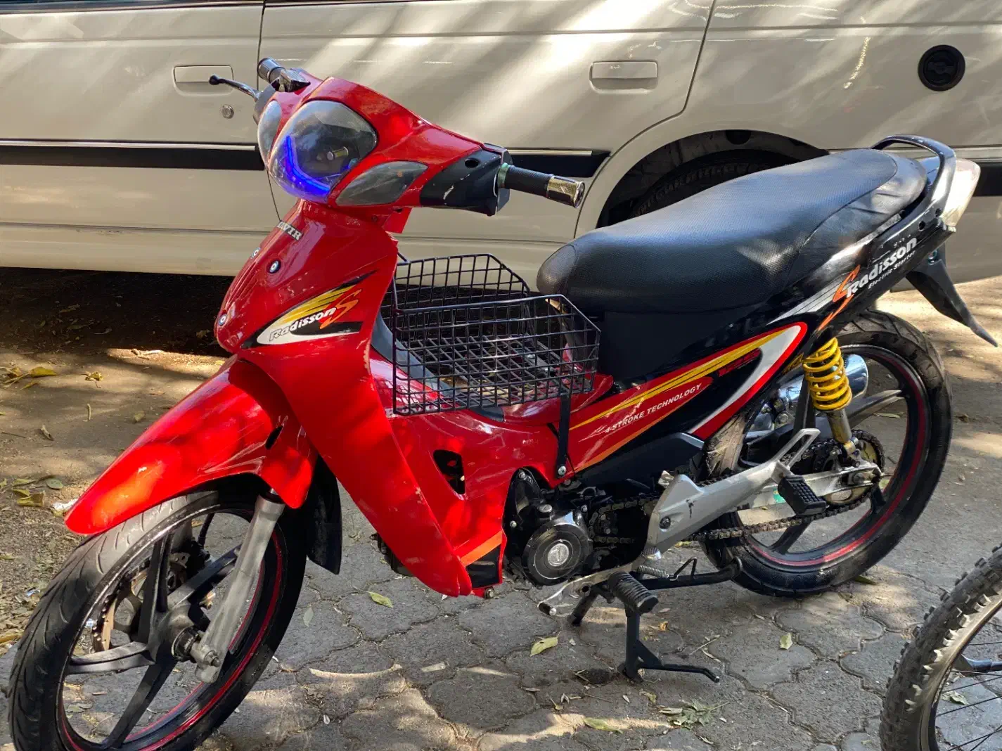 ویو ۱۲۵ مدارک|موتورسیکلت|میاندوآب, |دیوار