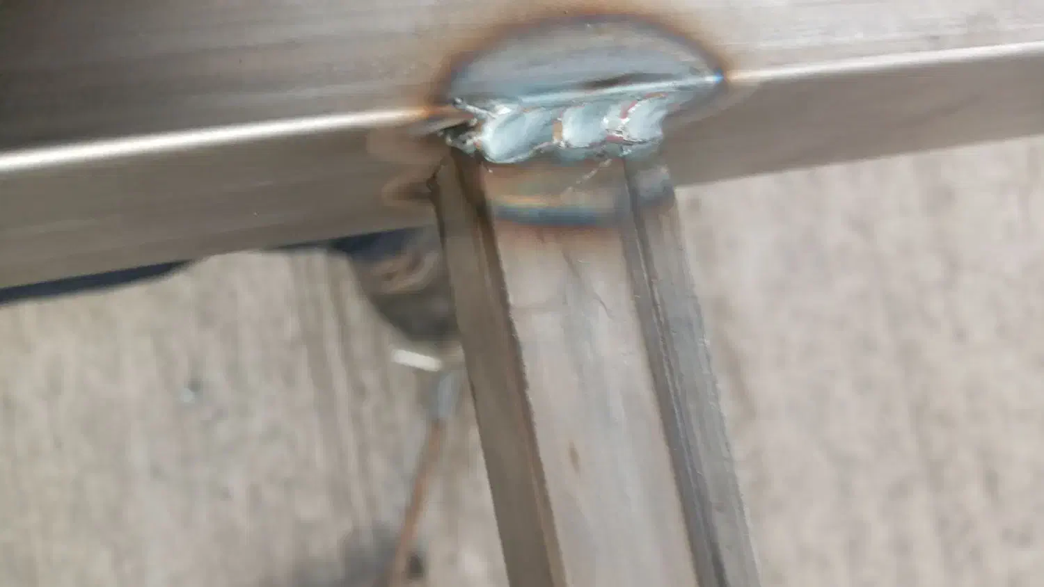 تولیدکننده انواع نردبان مخابراتی وچهار پایه|ابزارآلات|گلپایگان, |دیوار