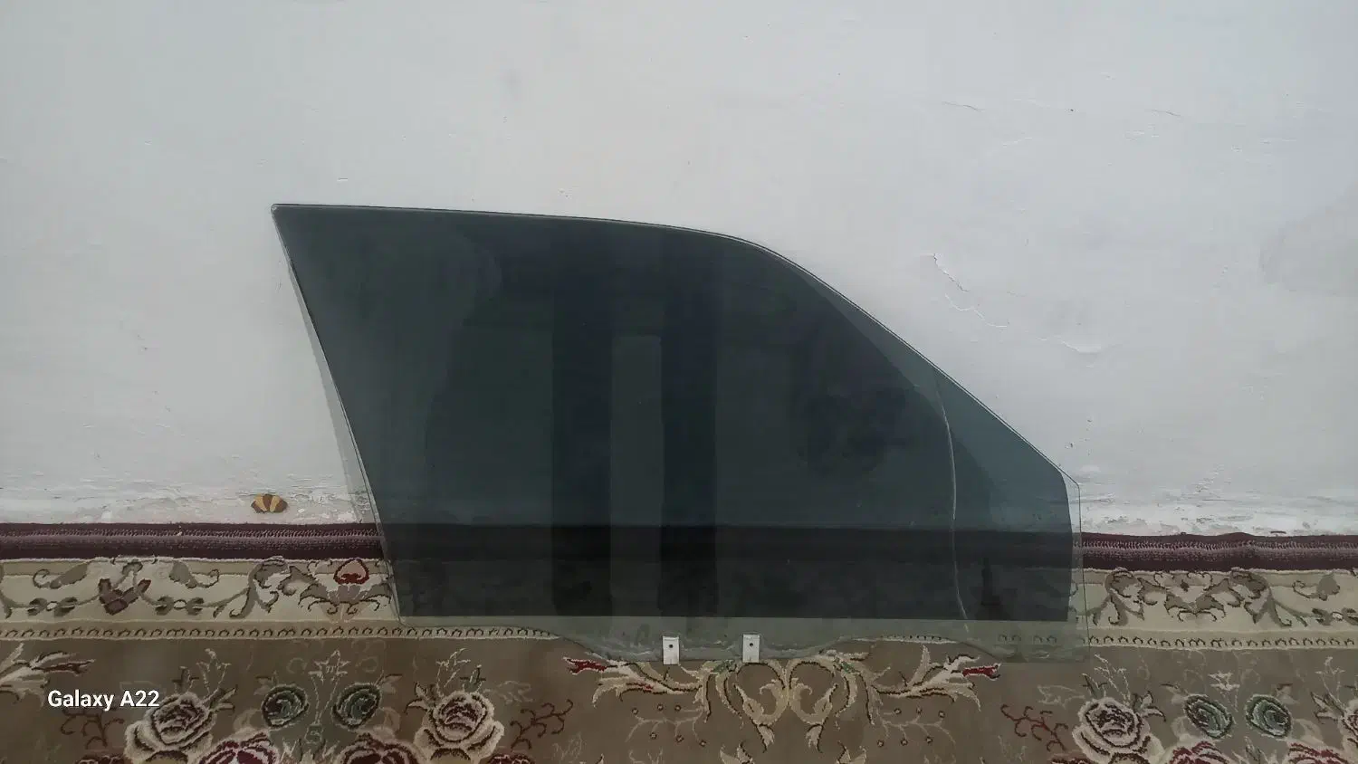 شیشه بغل پرایدسمت راننده‌ستون و درسمت راننده‌قرمز|قطعات یدکی و لوازم جانبی|نسیم‌شهر, |دیوار