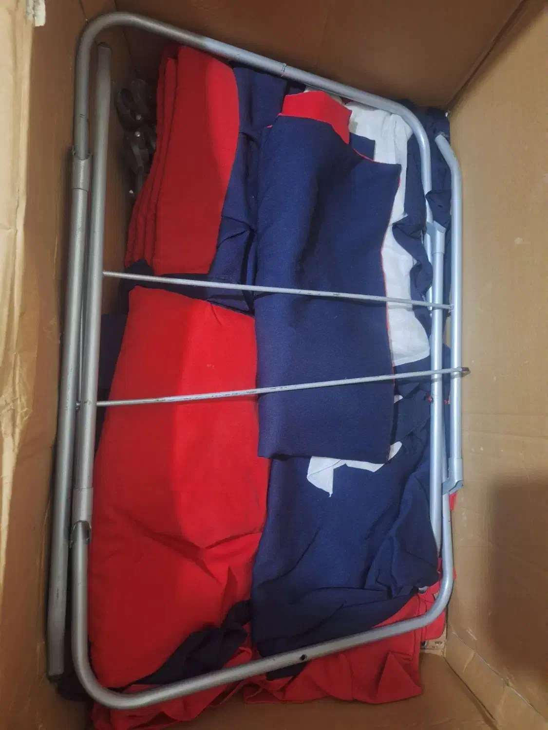 تخت پارک کودک|تخت و صندلی بچه|اهواز, کوی آغاجاری|دیوار