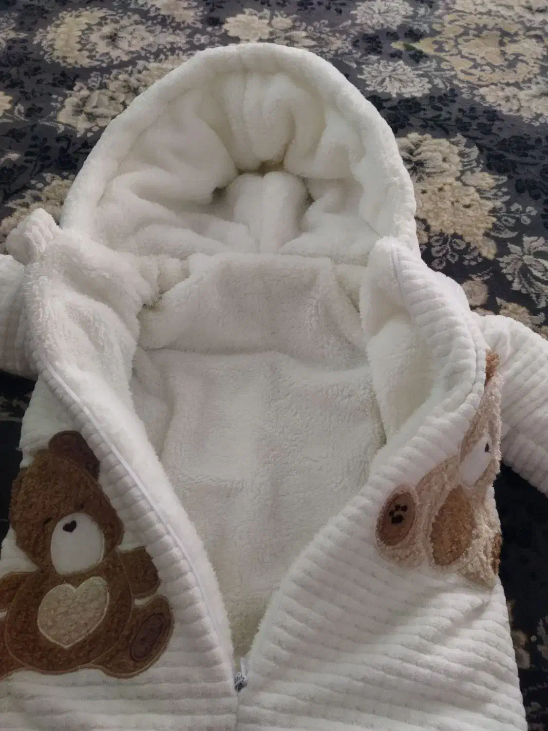 سرهمی|لباس|سرخنکلاته, |دیوار