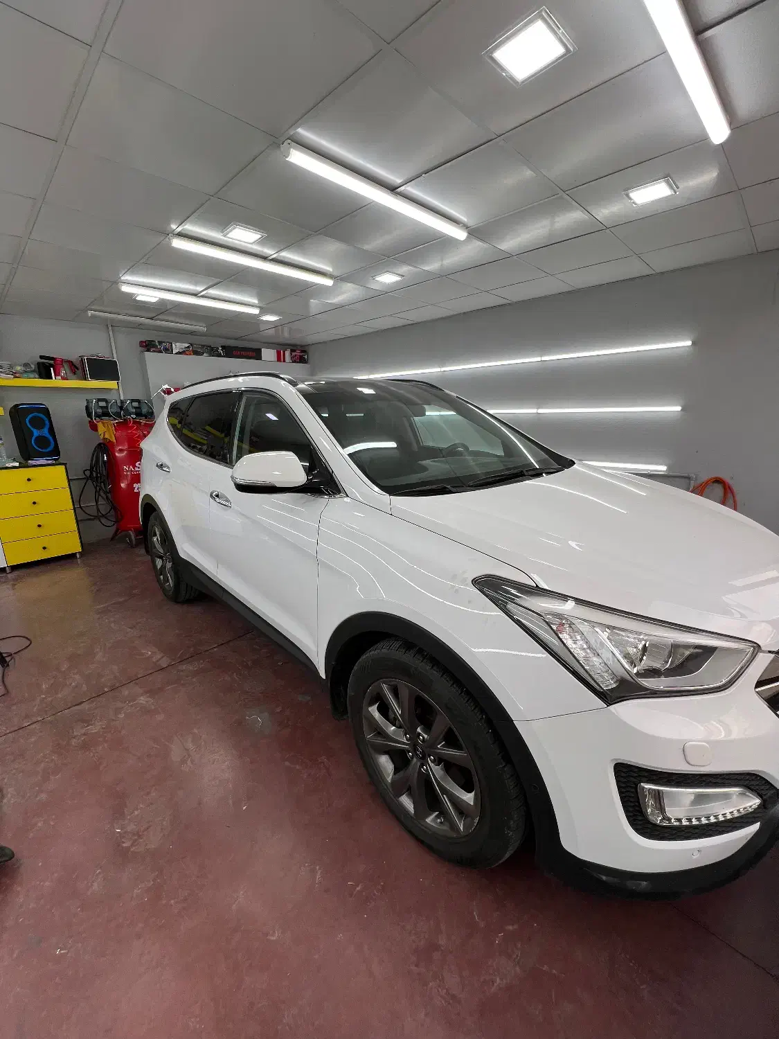 پولیش سرامیک نقاشی لیسه گیری و غیره|خدمات موتور و ماشین|زنجان, |دیوار