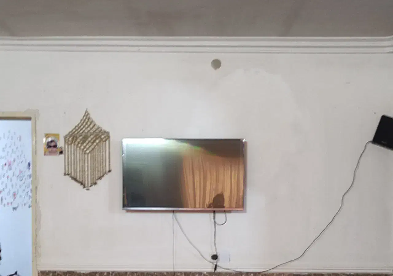 تلویزیون 42 دوو|تلویزیون و پروژکتور|همدان, |دیوار