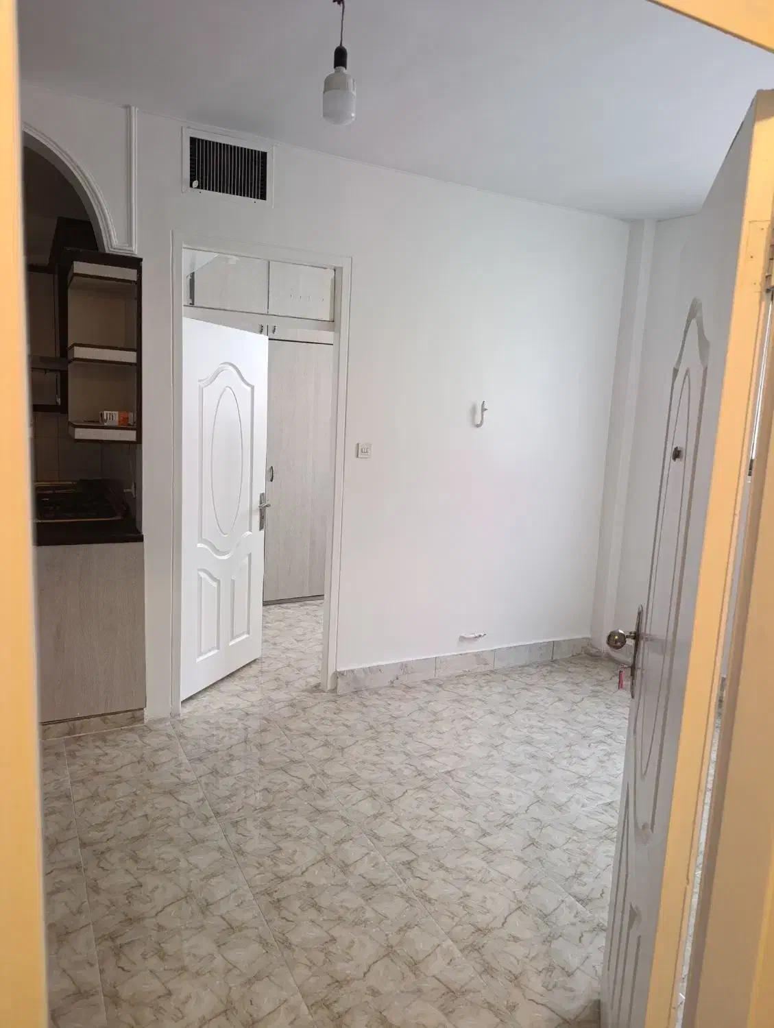 40 متر-تک واحدی -ط اول - تخلیه-تا مترو ۲ دقیقه