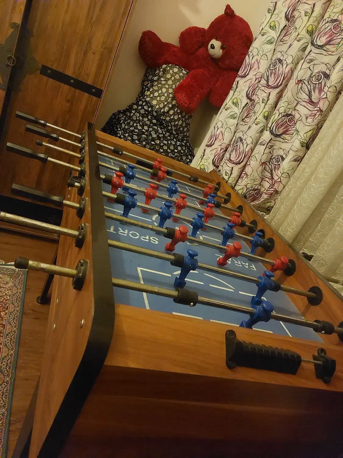 فوتبال دستی|ورزش‌های توپی|دورود, |دیوار