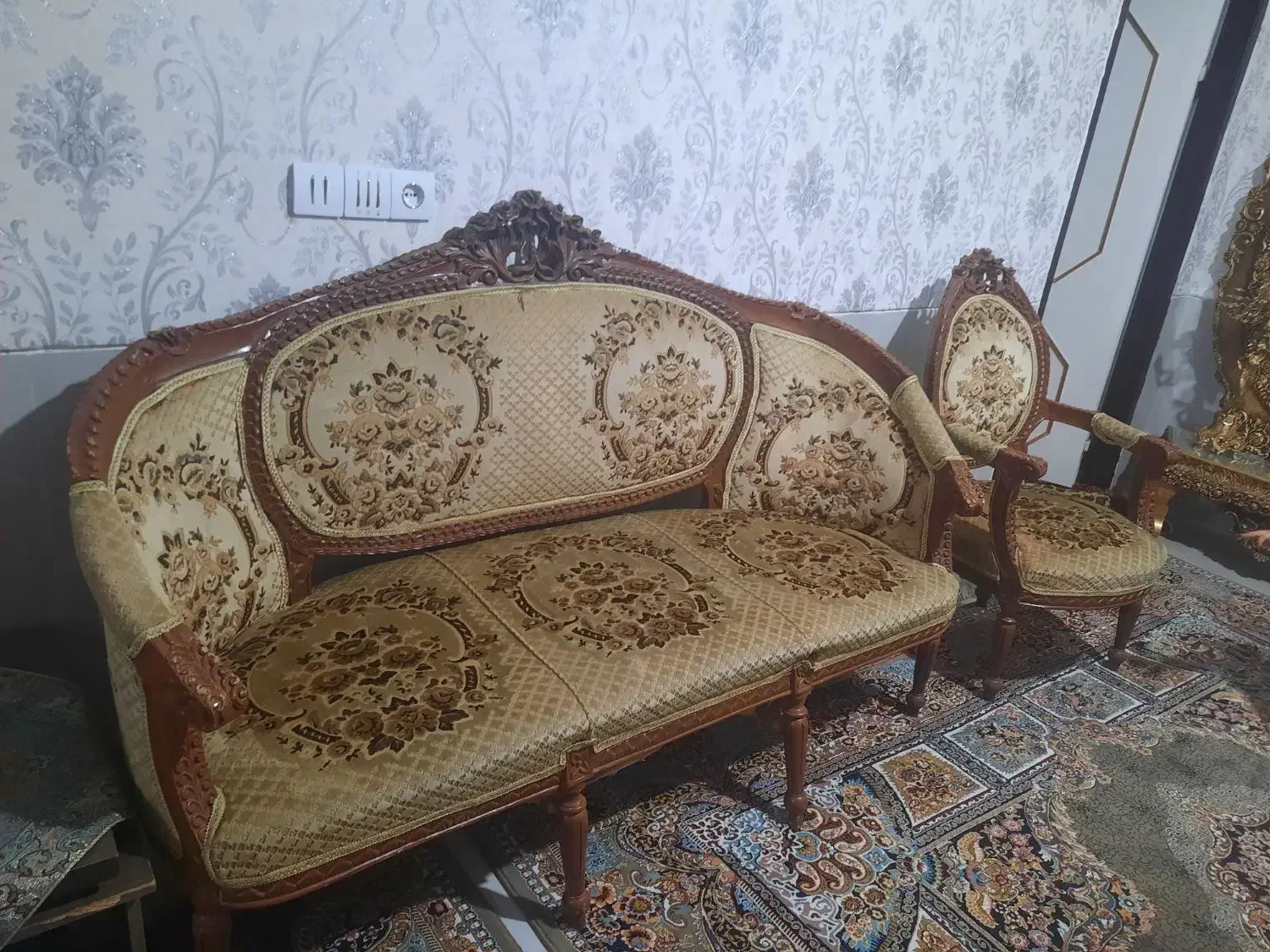 مبل چوب گردو|مبلمان خانگی و میز عسلی|فسا, |دیوار