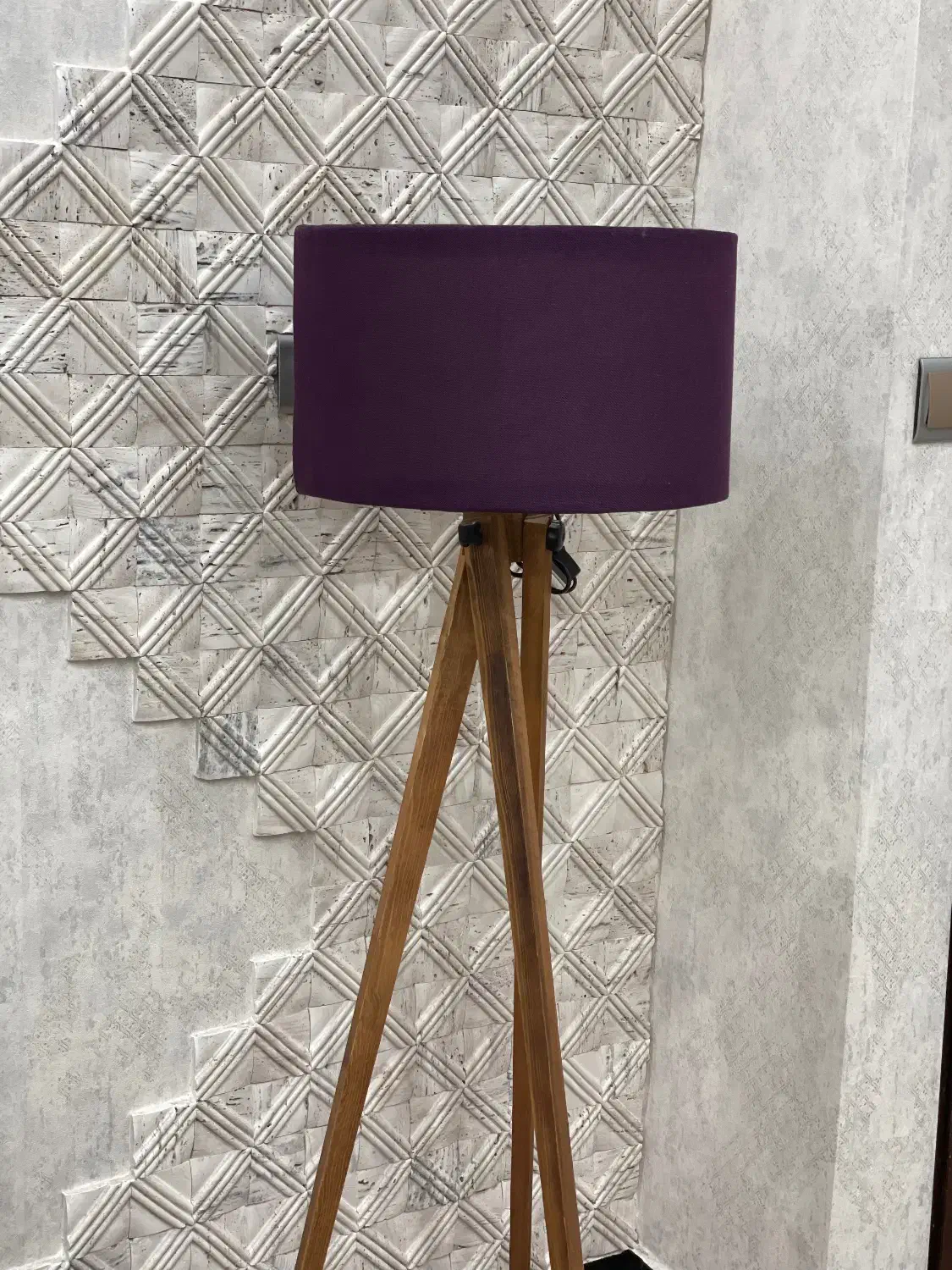 اباژور کاملن سالم|چراغ خواب و آباژور|رشت, نامجو|دیوار