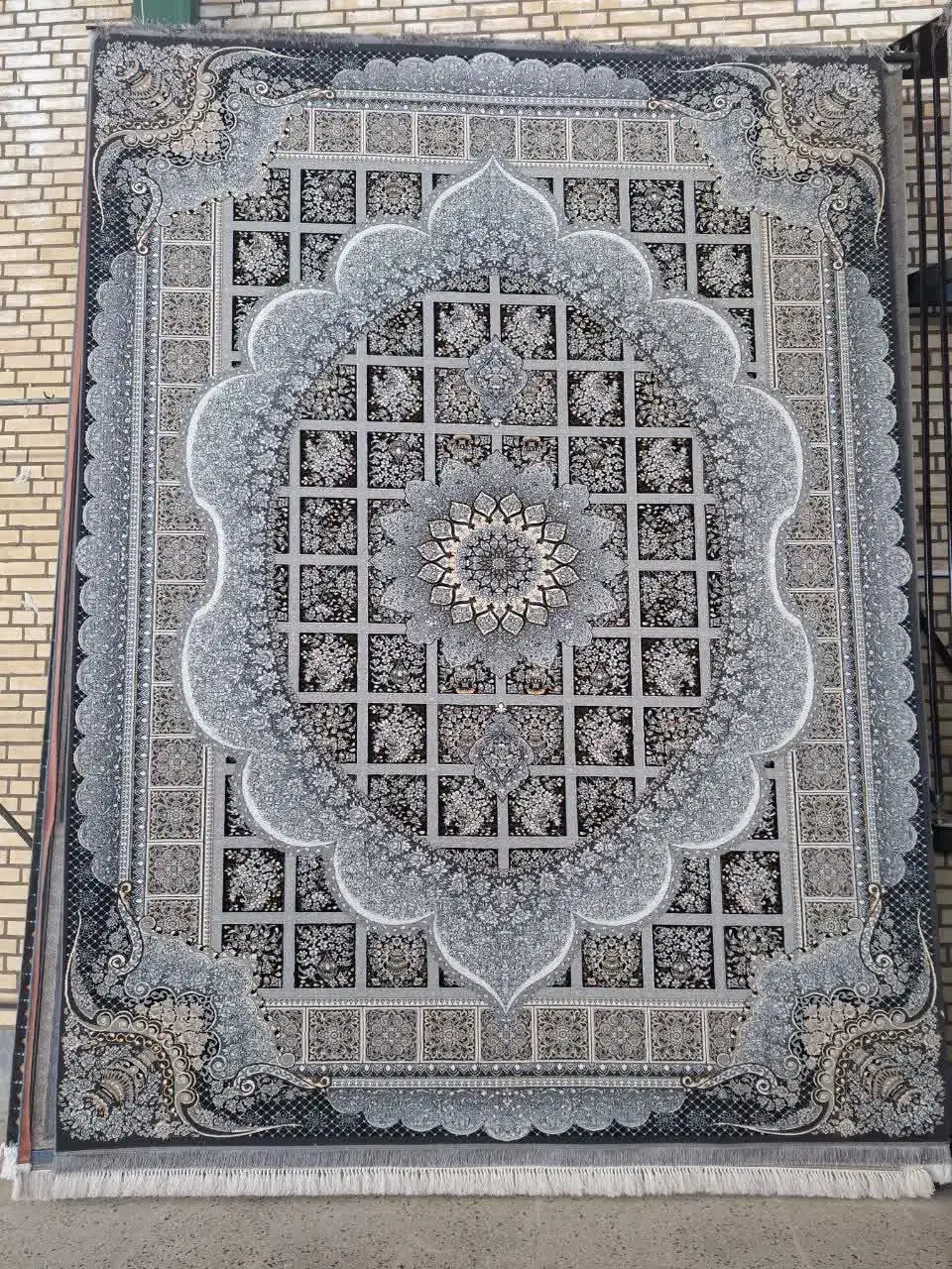 ۷۰۰ شانه|فرش|آبادان, |دیوار