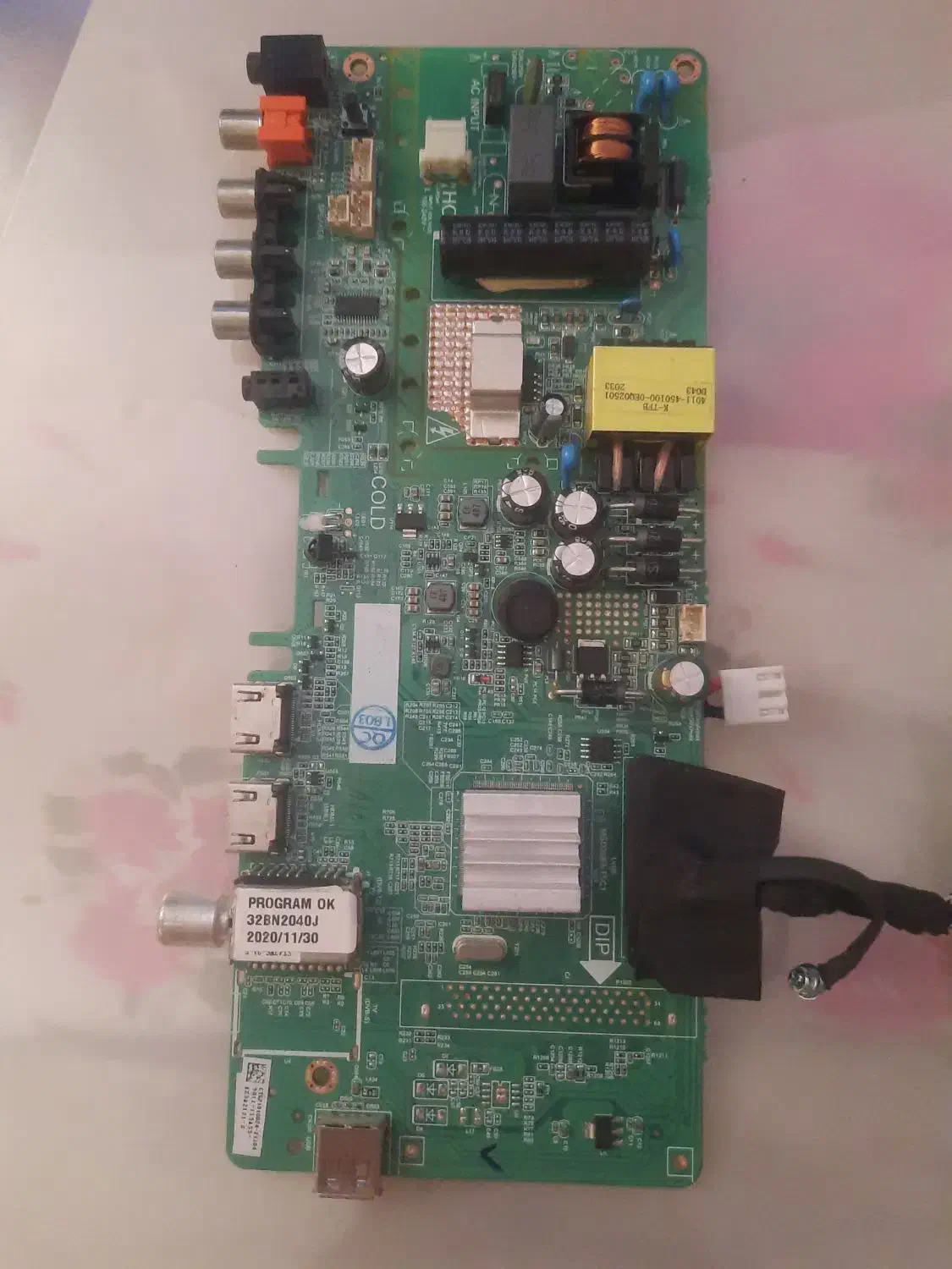 برد تلویزیون ۳۲ اینچ|تلویزیون و پروژکتور|کرمانشاه, |دیوار