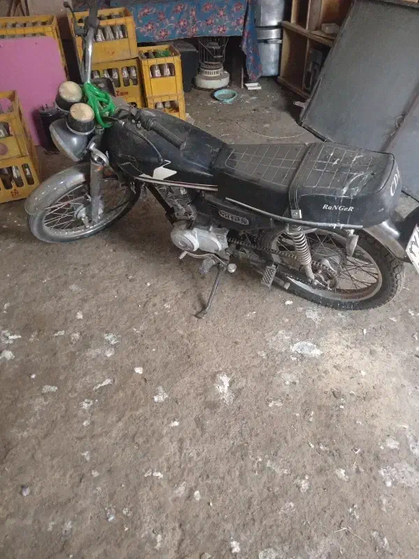 125|موتورسیکلت|نرماشیر, |دیوار