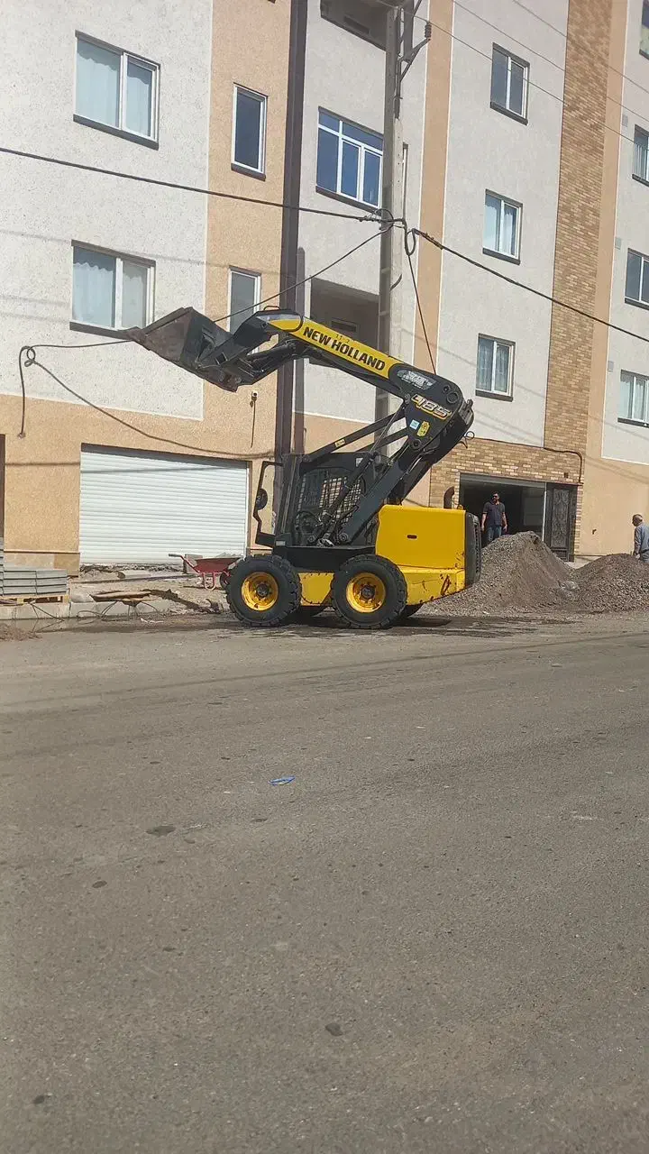 بابکت نیوهلند ۱۸۵مدل۲۰۰۹|خودرو سنگین|اسلام‌شهر, شهرک سعیدیه|دیوار