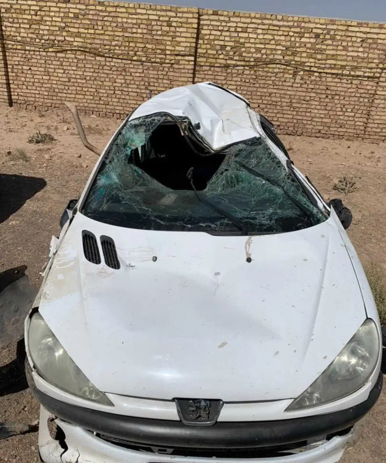 ۲۰۶ تصادفی تیپ ۲ مدل ۹۰|خودرو سواری و وانت|شیراز, مبعث|دیوار