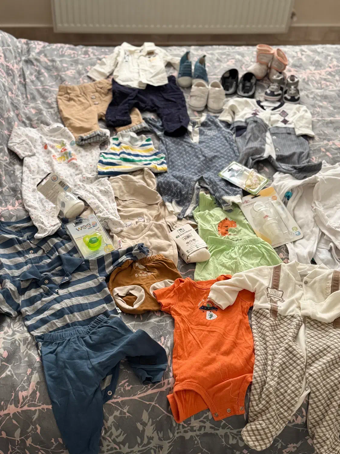 لباس وکفش نوزادی تا شش ماه|کفش و لباس بچه|تهران, فرمانیه|دیوار