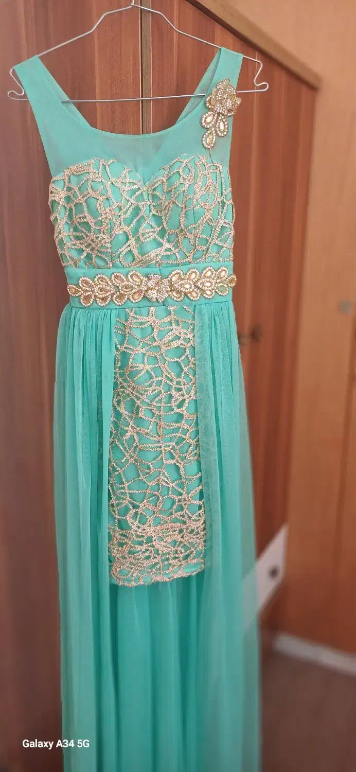 سه عدد لباس مجلسی|لباس|دامغان, |دیوار