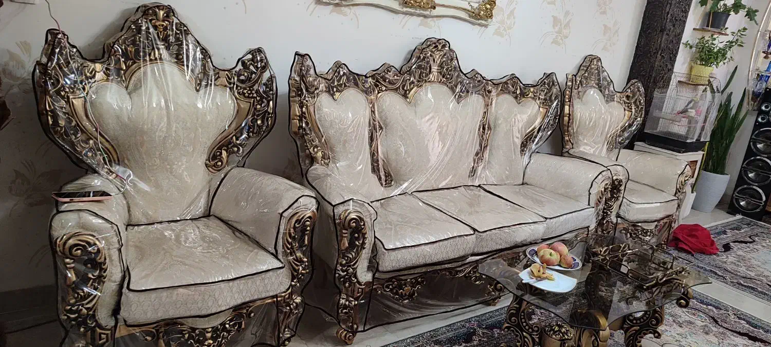 مبل سلطنتی۹نفره|مبلمان خانگی و میز عسلی|ارومیه, |دیوار