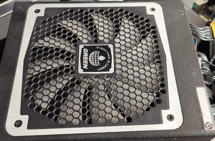 پاور ۱۲۰۰ وات گرین سری OC EVO|قطعات و لوازم جانبی رایانه|اصفهان, سپاهانشهر|دیوار