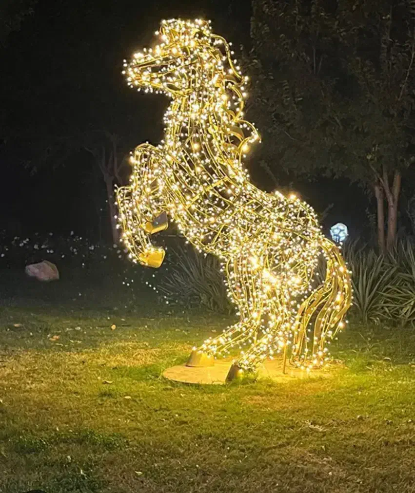 المان اسب و مجسمه اسب|عمده‌فروشی|تهران, فرودگاه مهرآباد|دیوار