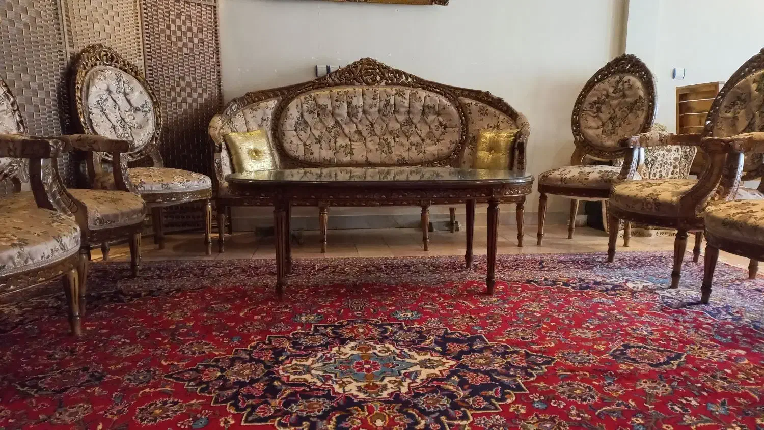 حراج مبلمان کلاسیک استیل فرحی چوب گردو 9نفره|مبلمان خانگی و میز عسلی|تهران, حبیب الله|دیوار