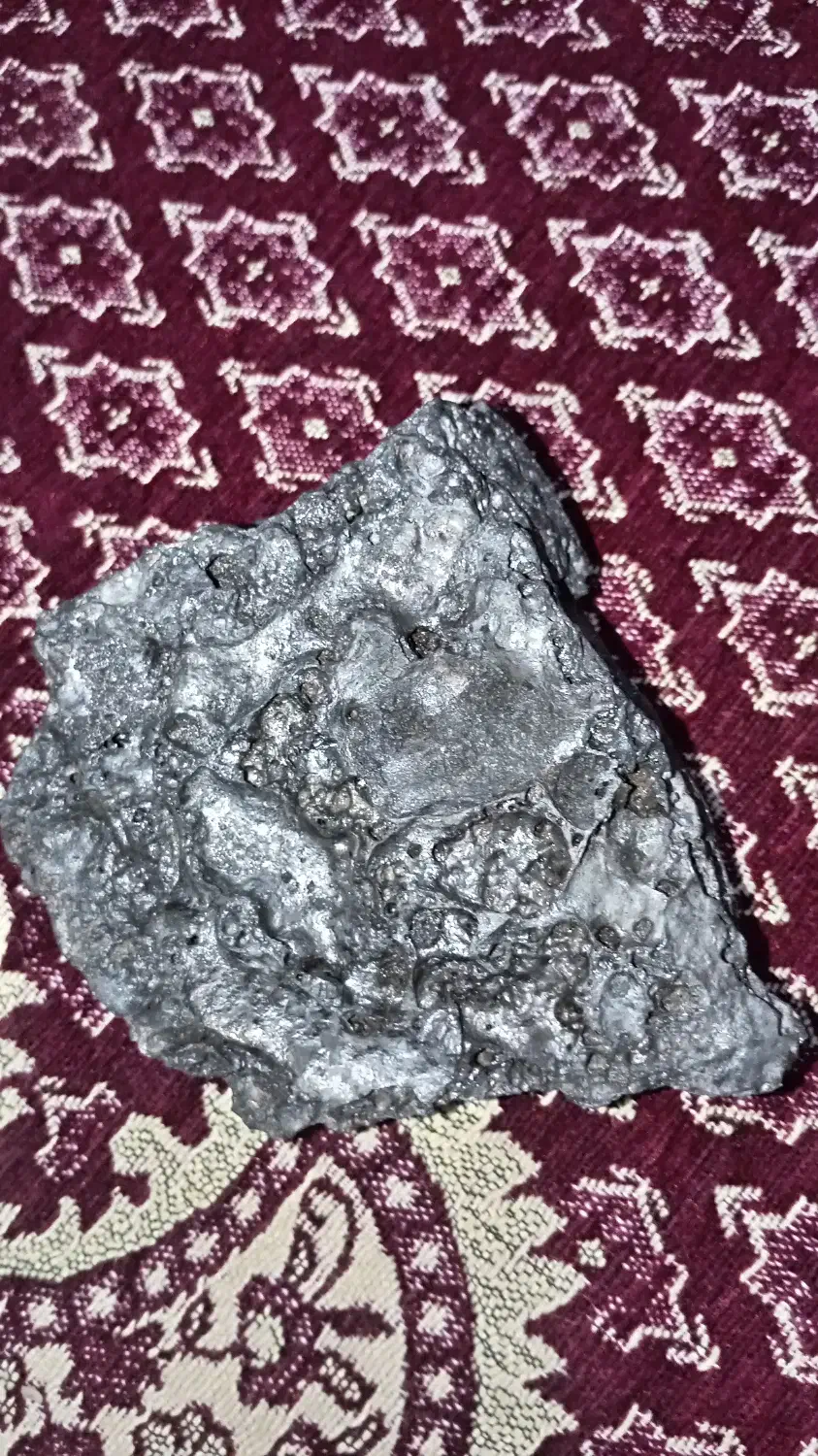 شهاب سنگ|کلکسیون اشیاء عتیقه|قوچان, |دیوار