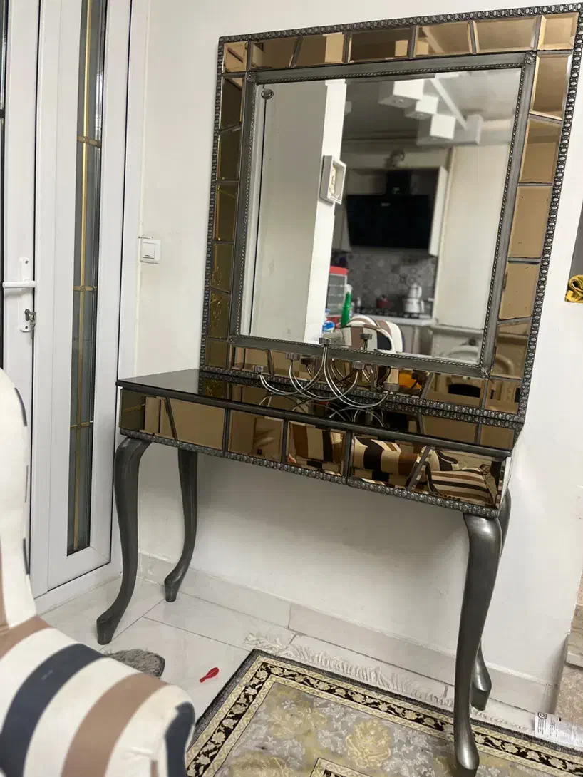 آیینه کنسول|بوفه، ویترین، کنسول|رشت, رودباری|دیوار